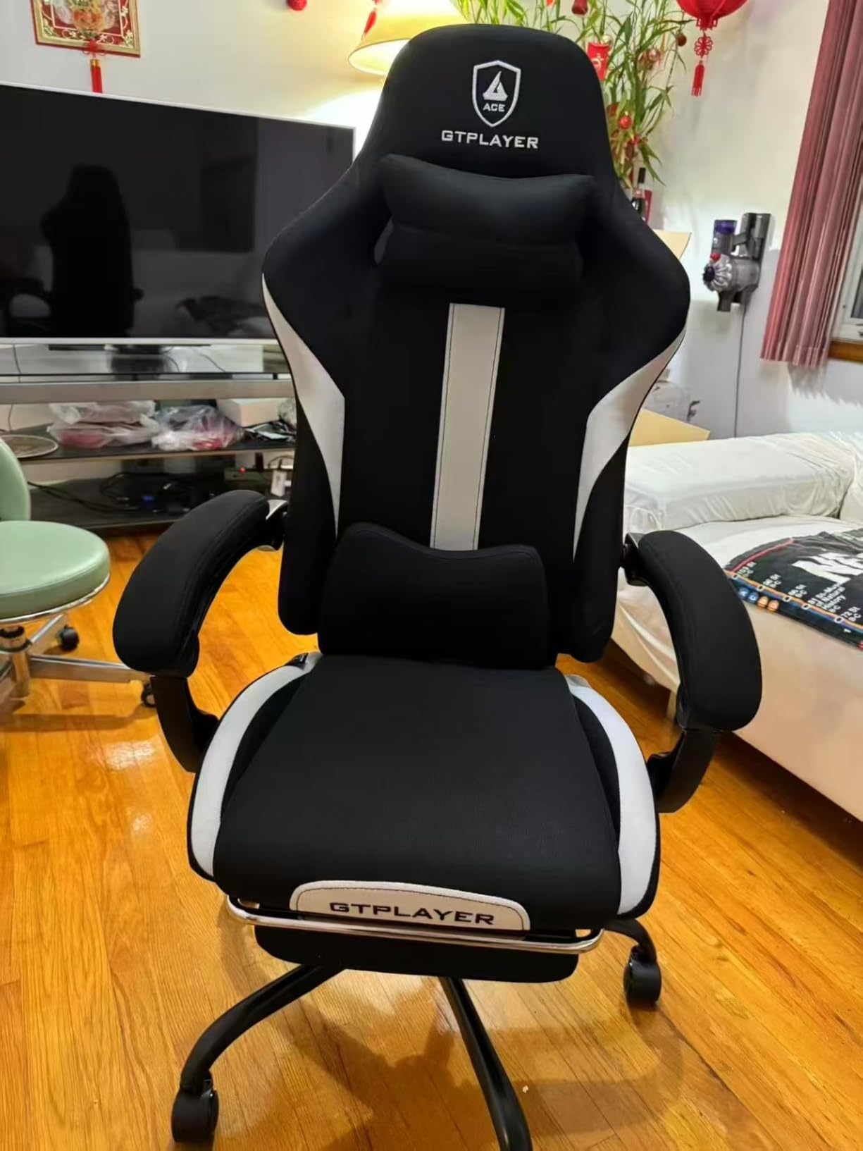 GTPLAYER Gaming Chair with Foot Rest & Pocket Spring Cushion, Breathable Fabric for Home Office Desk, Ergonomic High Back Computer Chair with Headrest & Lumbar Support, Black customer photo 1