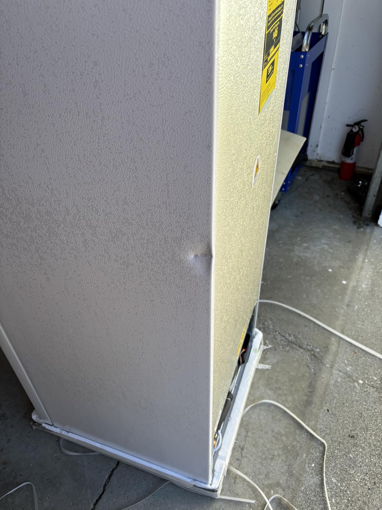 Upstreman 7.0 Cu.Ft Upright Freezer, Large Capacity Stand Up Freezers with 5 Adjustable Shelves, Convertible Refrigerator/Freezer, Reversible Door for Home, Basement, Apartment (Stainless) customer photo 2