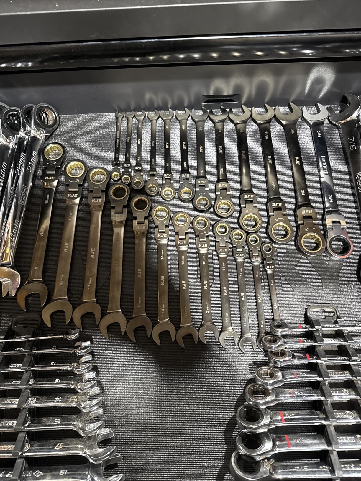 KJE 90-Teeth Metric 180° Flex-Head Ratcheting Wrench Set, Cr-V Steel, 12-Piece Metric 8-19mm Combination Wrenches set, Nickel Plating, with Organizer Bag, for Auto, Machine Repair, Father's Day Gift customer photo 1