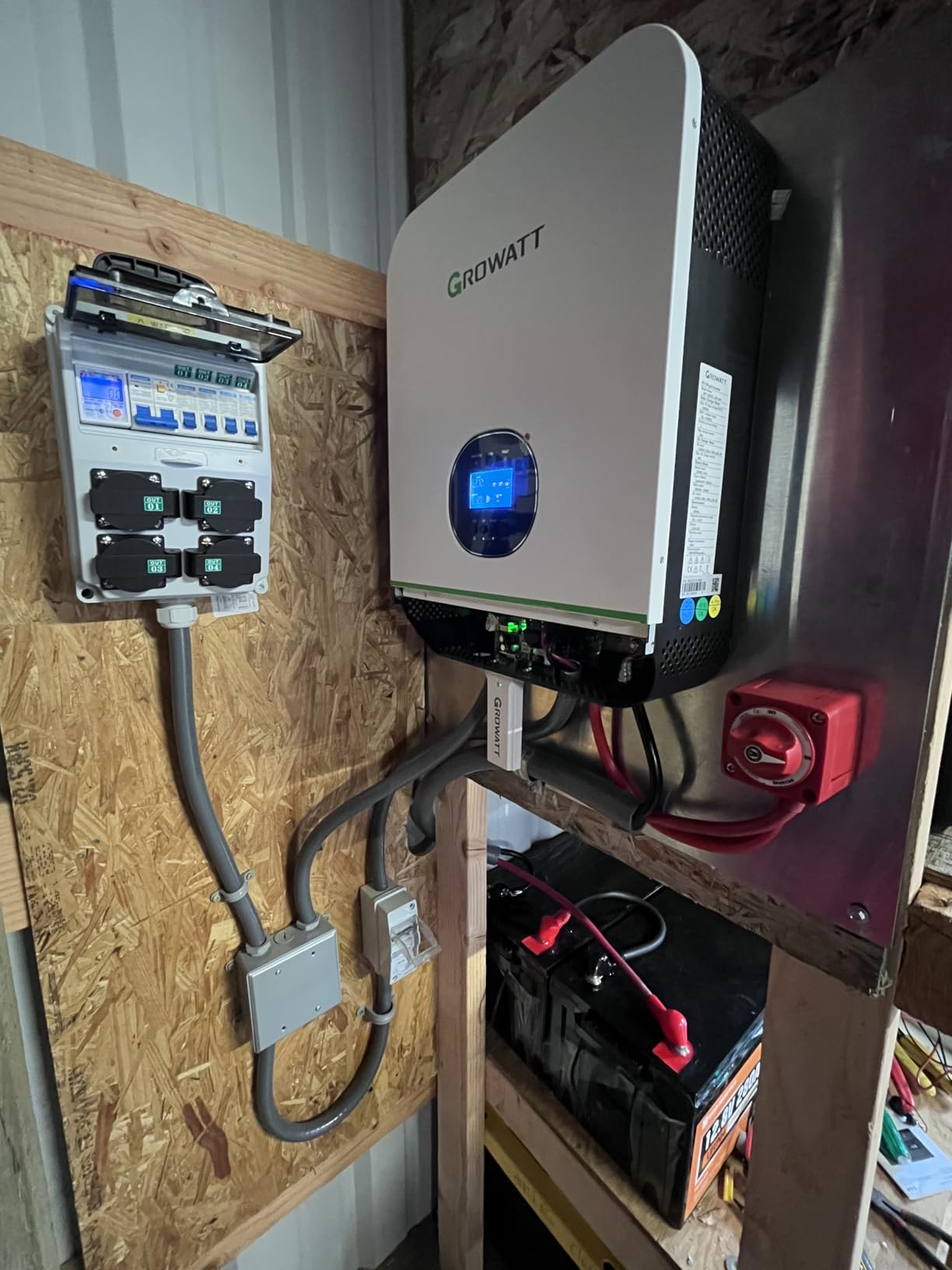 ECO-WORTHY 4.68KWH Solar Power Complete Kit 1200W 48V with Lithium Battery and Inverter for Home: 6pcs 195W N-Type Bifacial Solar Panels + 1pc 48V 50Ah Li-Battery + 3500W Solar Charger Inverter customer photo 1