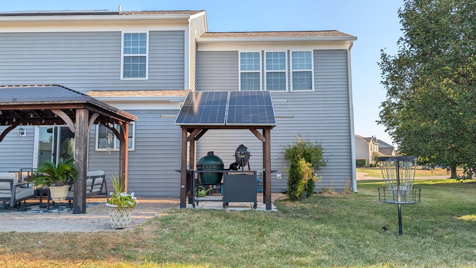 Renogy 1180W Solar Panels 2pcs 590 Watt N-Type Bifacial Solar Panel Monocrystalline 16BB 25% High Conversion Efficiency for Homes Roof Top RV Boat Camping Black customer photo 1