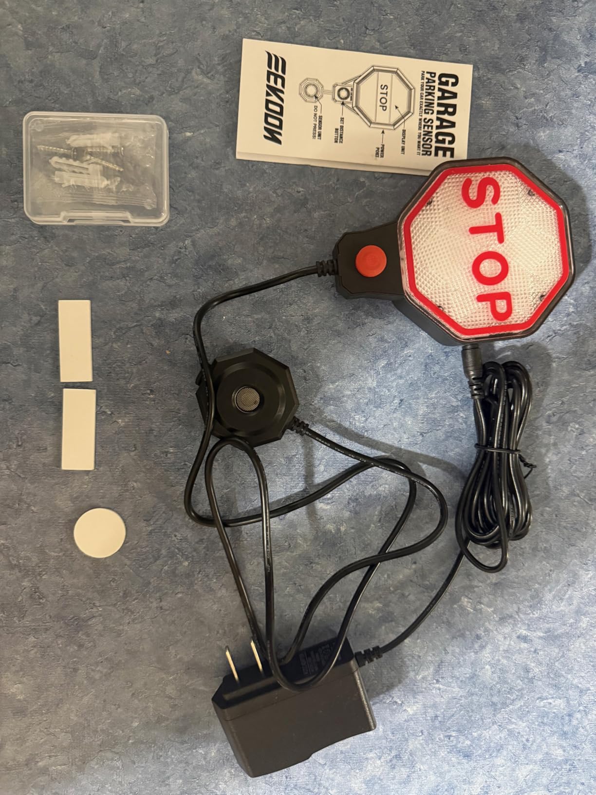 1 Pack Adjustable Garage Parking Sensor Aid with with Red/Yellow/Green LED Display, Garage Parking Aid Set Stop Distance 6