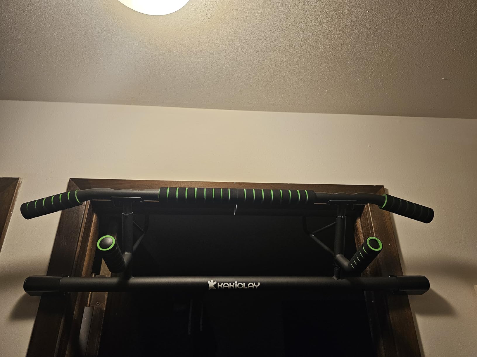 New Upgrade Pull Up Bar for Doorway - Foldable Design and Space-Saving, Upto 440 Lbs Capacity, No Screwing or Slipping customer photo 1