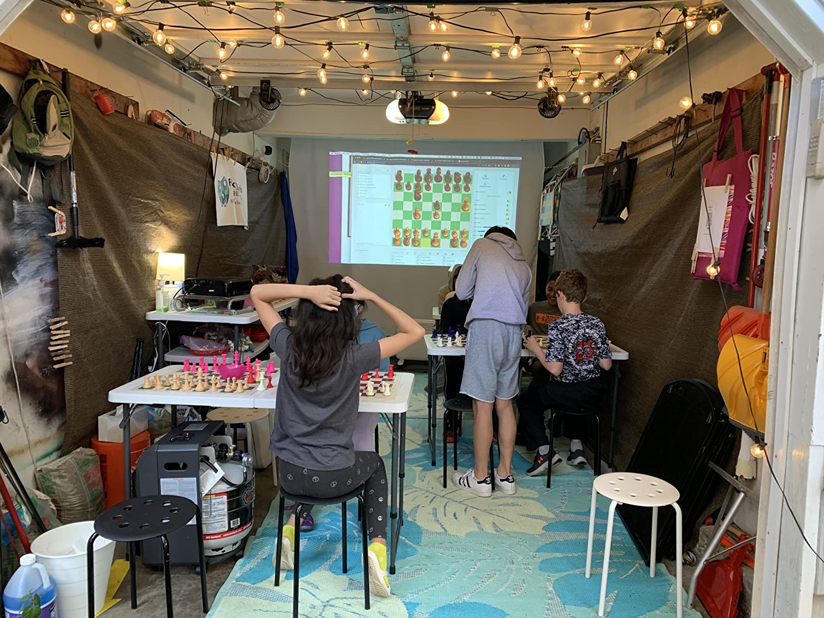 Pro EX9270 Wireless 1080p 3LCD Projector 4,100 Lumens Color and White Brightness, Apple AirPlay, Miracast, Stream from Phone or Laptop, 2 HDMI Ports, 1.6x Optical Zoom, Built-In Speaker customer photo 1