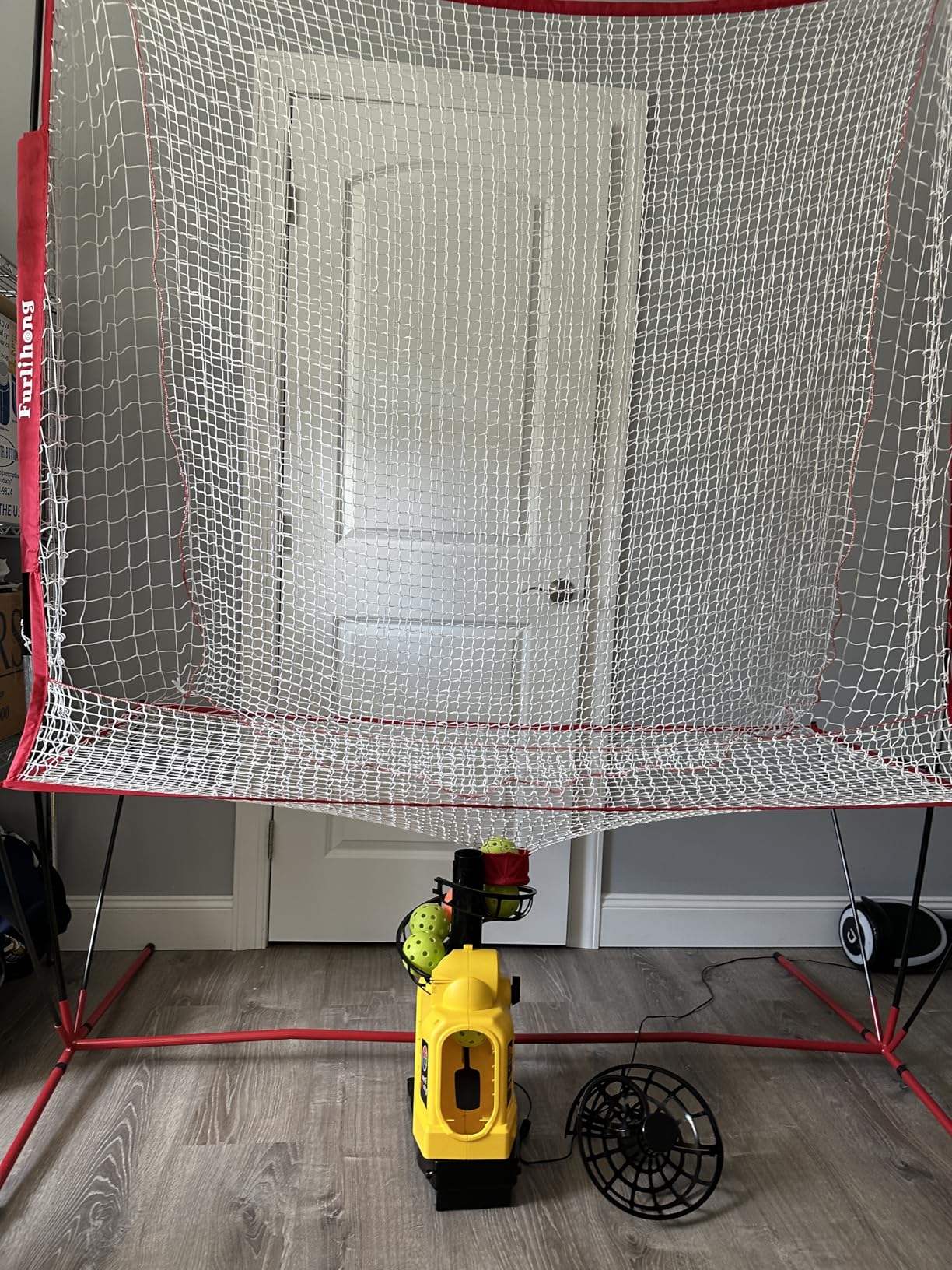 Furlihong 681TPCBH 4 in 1 Baseball Pickleball Tennis Cricket Toss Machine - Auto Oscillation, 4 Distance Gears, Adjustable Stand, Battery/AC/Power Bank Powered, for Beginners customer photo 1