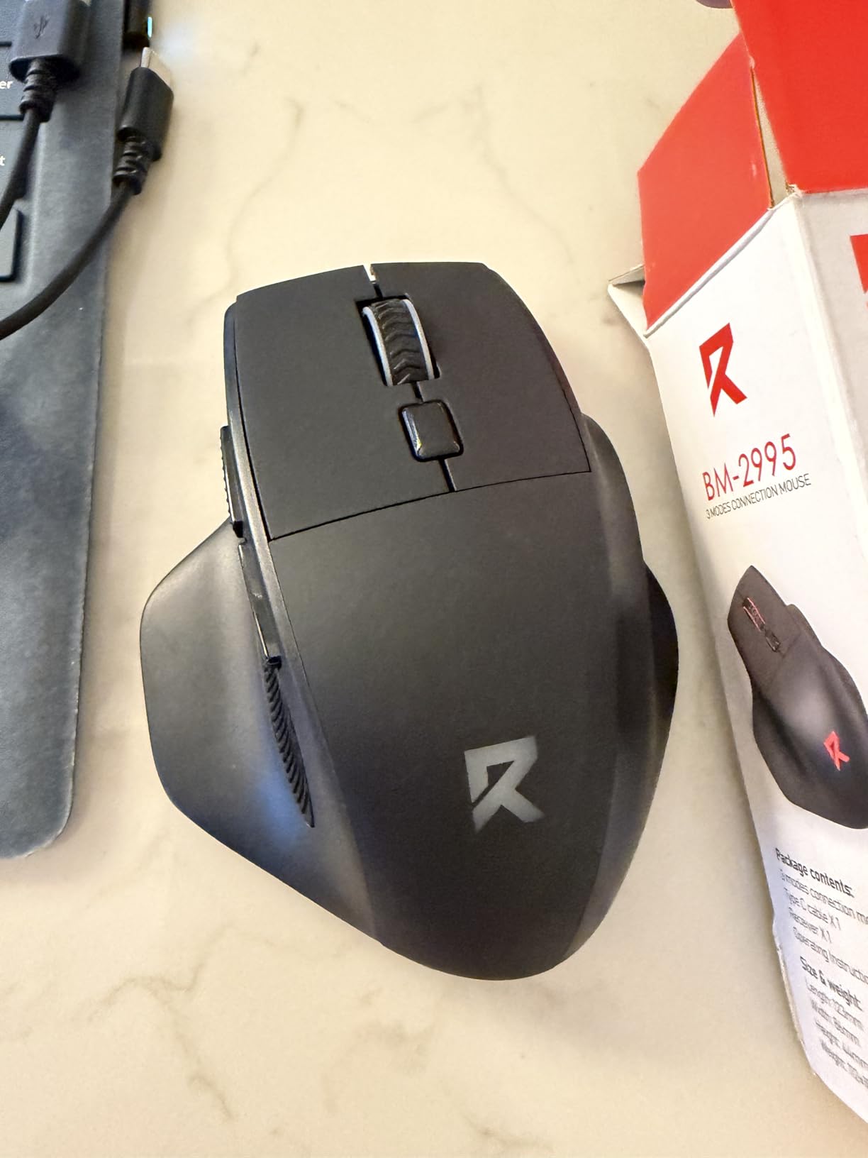 Redragon Large Wireless Gaming Mouse for Big Hands, Tri-Modes 2.4G/Bluetooth/Wired Rechargeable Ergo RGB Mouse with 2 Side Buttons, 6 Backlit Modes, Programmable Macro Gamer Mouse customer photo 2