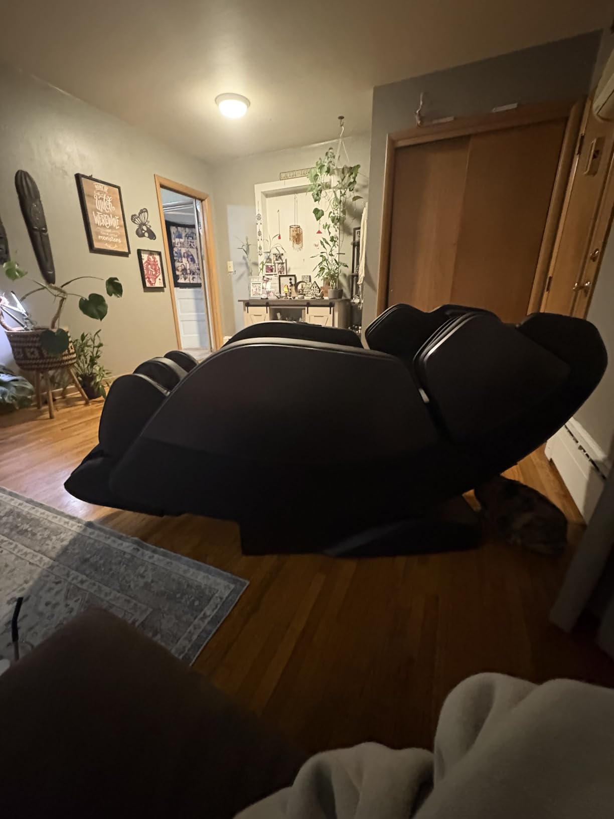 BOB AND BRAD iMaster Pro 4D Full Body Massage Chair, Co-Developed with Physical Therapists, 166° Zero Gravity SL-Track Recliner, Voice Control, Heat, Deep Tissue & Auto-Extend Calf for Tall Users customer photo 9