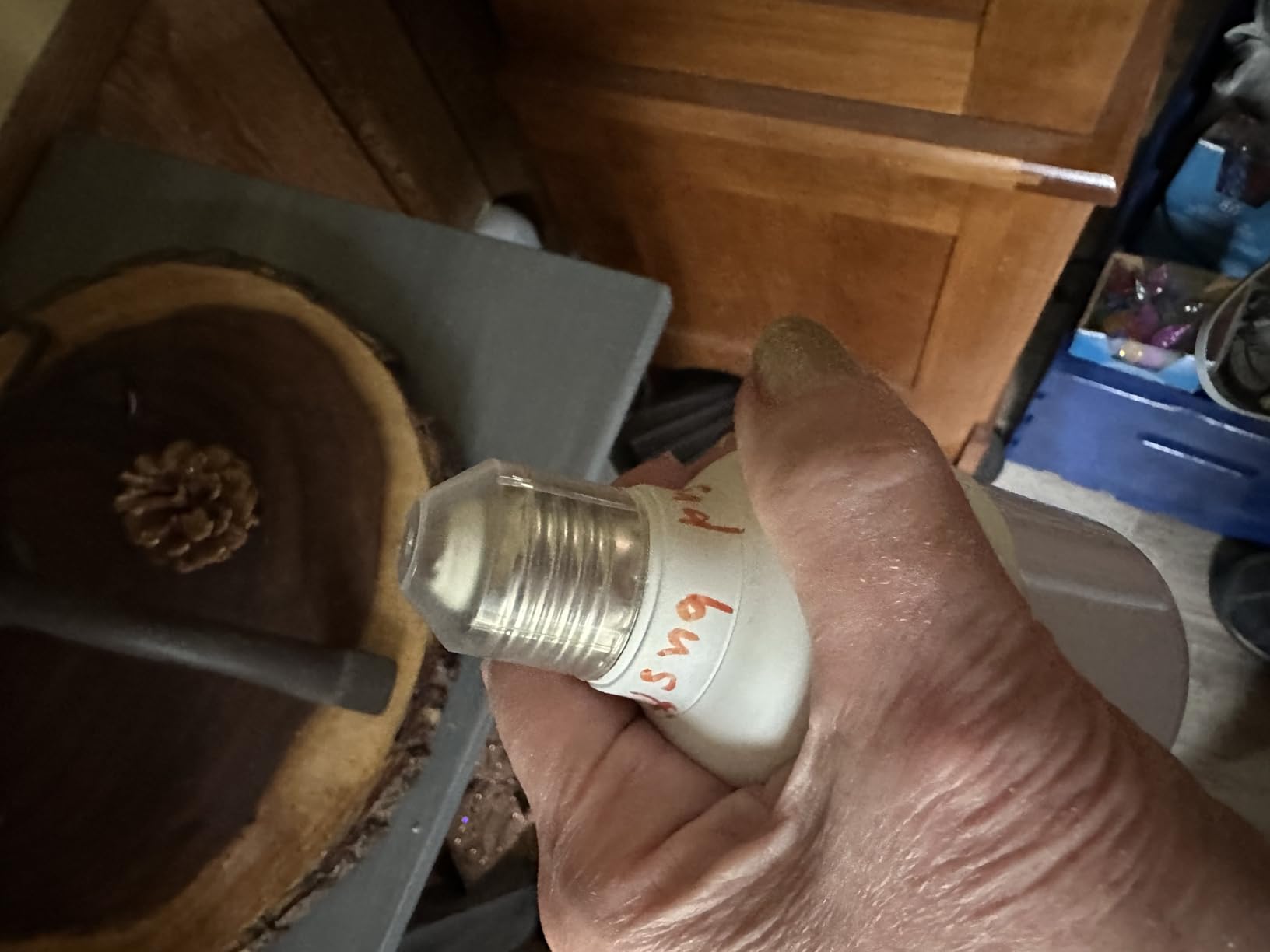 Neporal Full Spectrum Light Bulb 15W LED=100W, 5000K Flicker-Free Daylight, UV-Free & High CRI & Eye-Caring Natural Sunlight Light Bulbs for Humans customer photo 1