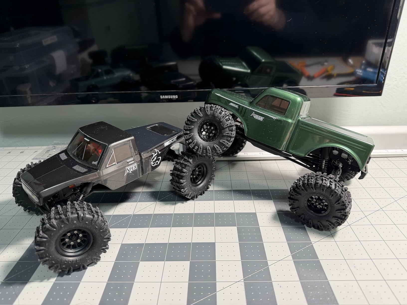 Redcat Racing Ascent 18 Brushless RC Rock Crawler - 4WD 1/18 RC Crawler with Portal Axles, High Steer Geometry, Waterproof ESC, LiPo Battery, RTR Hobby Grade RC Truck 4x4 - Green customer photo 1