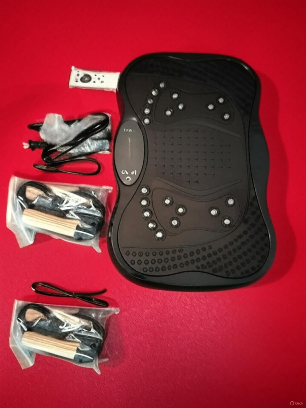 Vibration Plate Exercise Machine, 130 Levels Full Body Workout Vibrating Plate for Lymphatic Drainage Weight Loss, 450 Lbs Capacity Shake Platform with Resistance Bands Bluetooth for Women Men customer photo 2