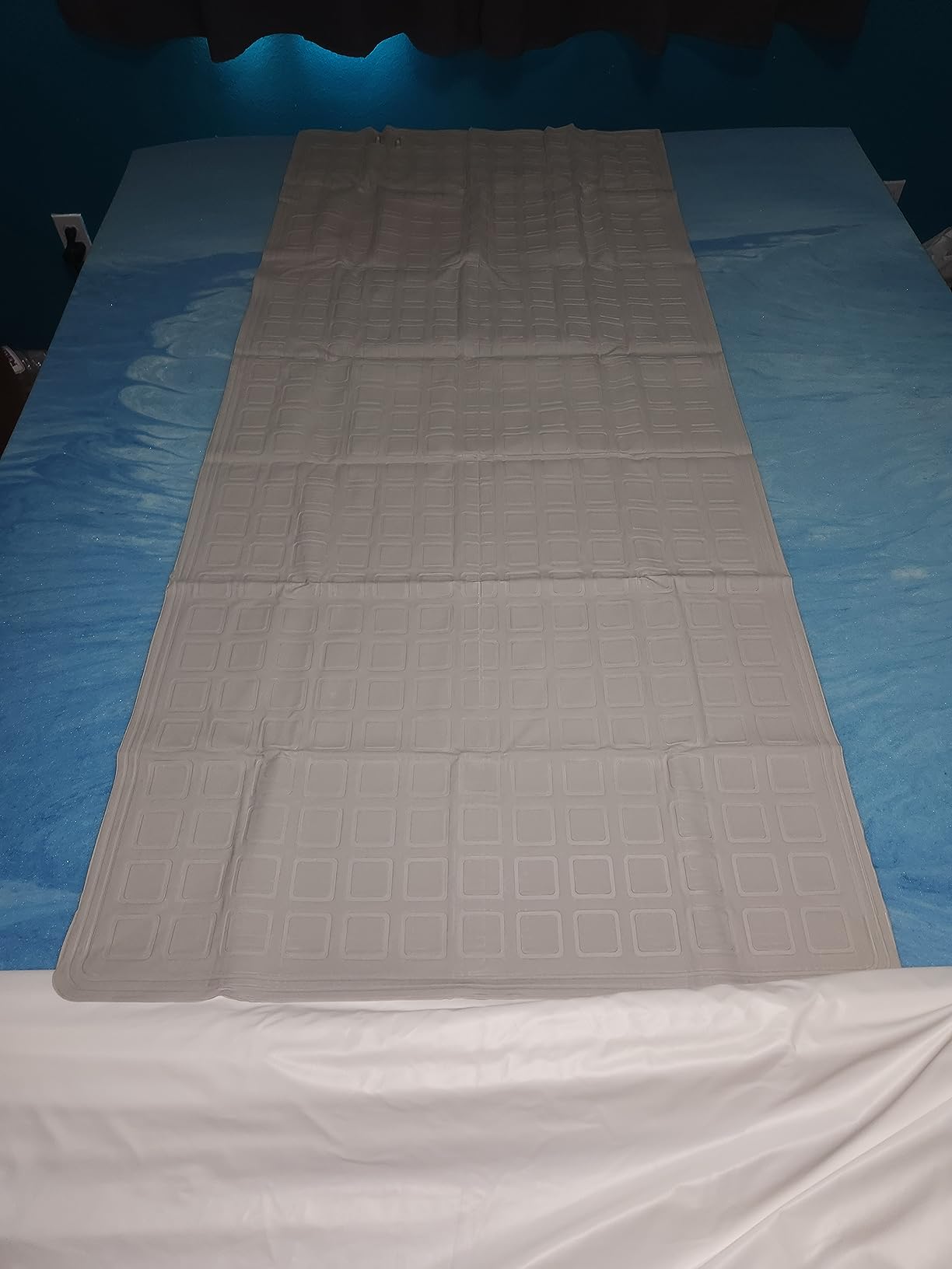 AquaPad Breeze Water Cooling Mattress Pad, 5 YR AquaCoverage, Remote Control, EvapoChill & SuperBlue Technology, Smooth, Hydro Cooled Mattress Topper, Bed Chiller (Double (for Queen/King/Calking)) customer photo 1