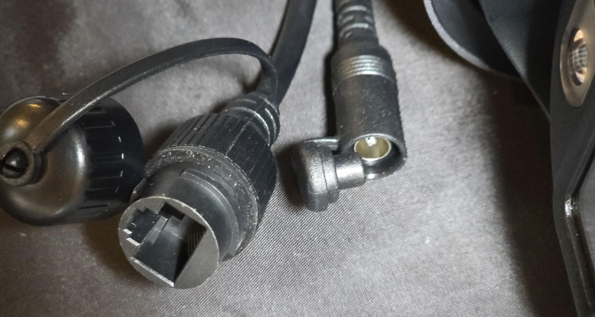 REOLINK PoE PTZ Security Camera System, 4K Camera with Dual-Lens, 6X Hybrid Zoom, 355 Pan & 90 Tilt, Auto Tracking, 24/7 Recording, AI Video Search, TrackMix PoE customer photo 1