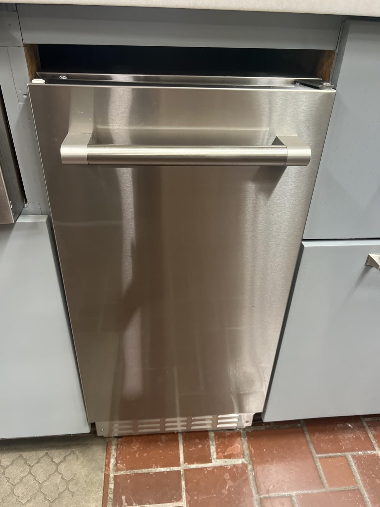 ecozy Under Counter Nugget Ice Maker Machine, Bulit-in & Freestanding, Horizontal Handle, Reversible Door, 66 Lbs/Day, Thickened Viewing Glass Window, Self-Cleaning & 24H Timer, Stainless Steel customer photo 2