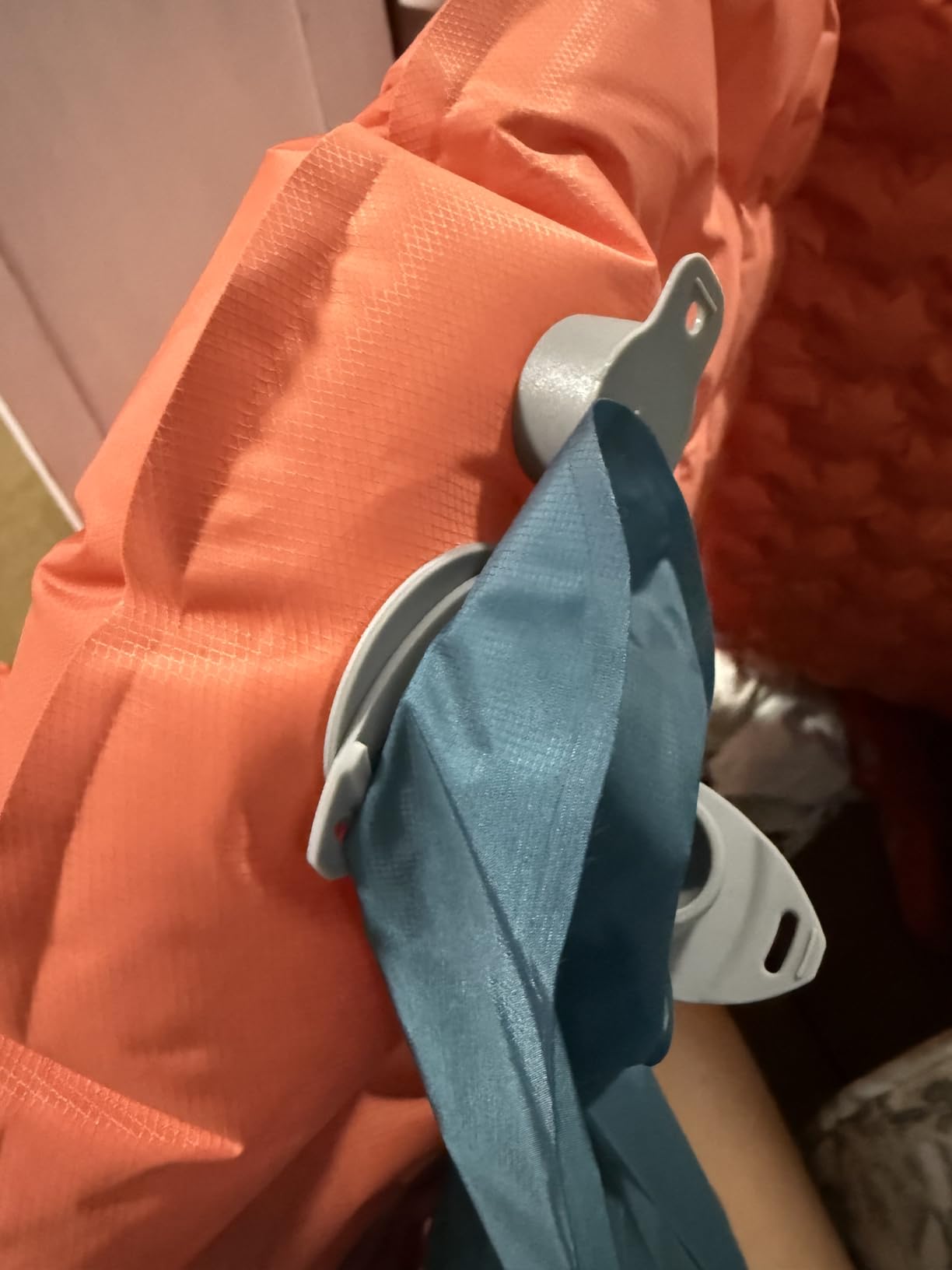 Elevate X Inflatable Sleeping Pad - 4-Season Lightweight Camping Mattress, ASTM R-Value 7.5, Durable Waterproof Nylon, Compact Backpacking Sleeping Mat for Winter Trekking & Extreme Cold customer photo 1