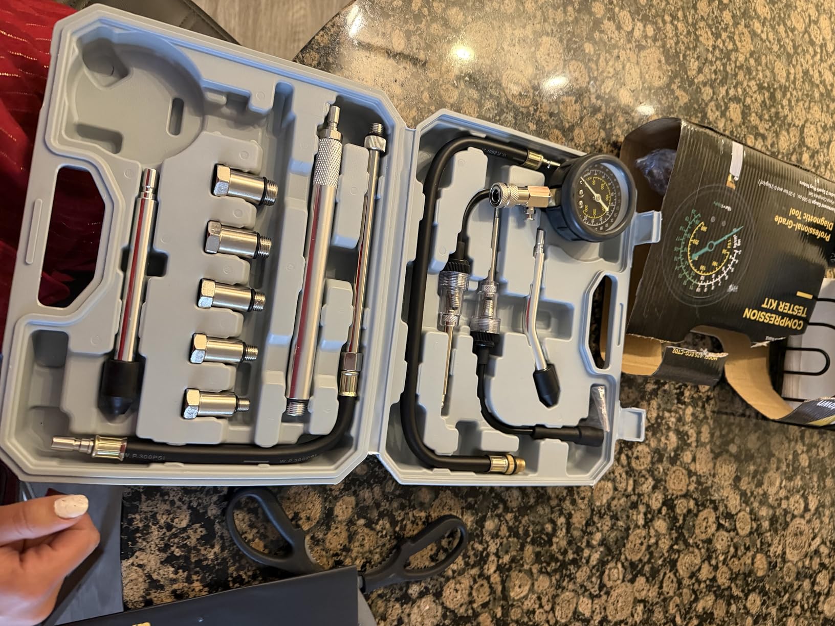 AUTOWN Professional Compression Tester Kit with Fluorescent Gauge - 300 PSI Triple-Scale, 2 Spark Plug Testers, 13-Piece Set for Car, Truck, ATV & Small Gas Engines customer photo 2