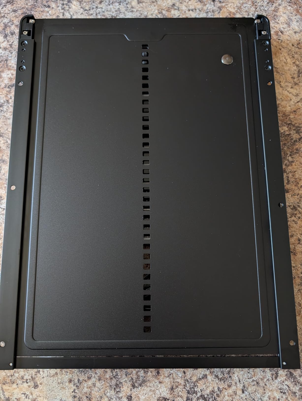 WiFi Automatic Chicken Coop Door with Camera, APP Remote Control, Smart Solar Powered Auto Chicken Door Opener with Timer, Night Vision, Anti-Pinch Safety, Smart Alerts, Space-Saving Roll-Up Design customer photo 1