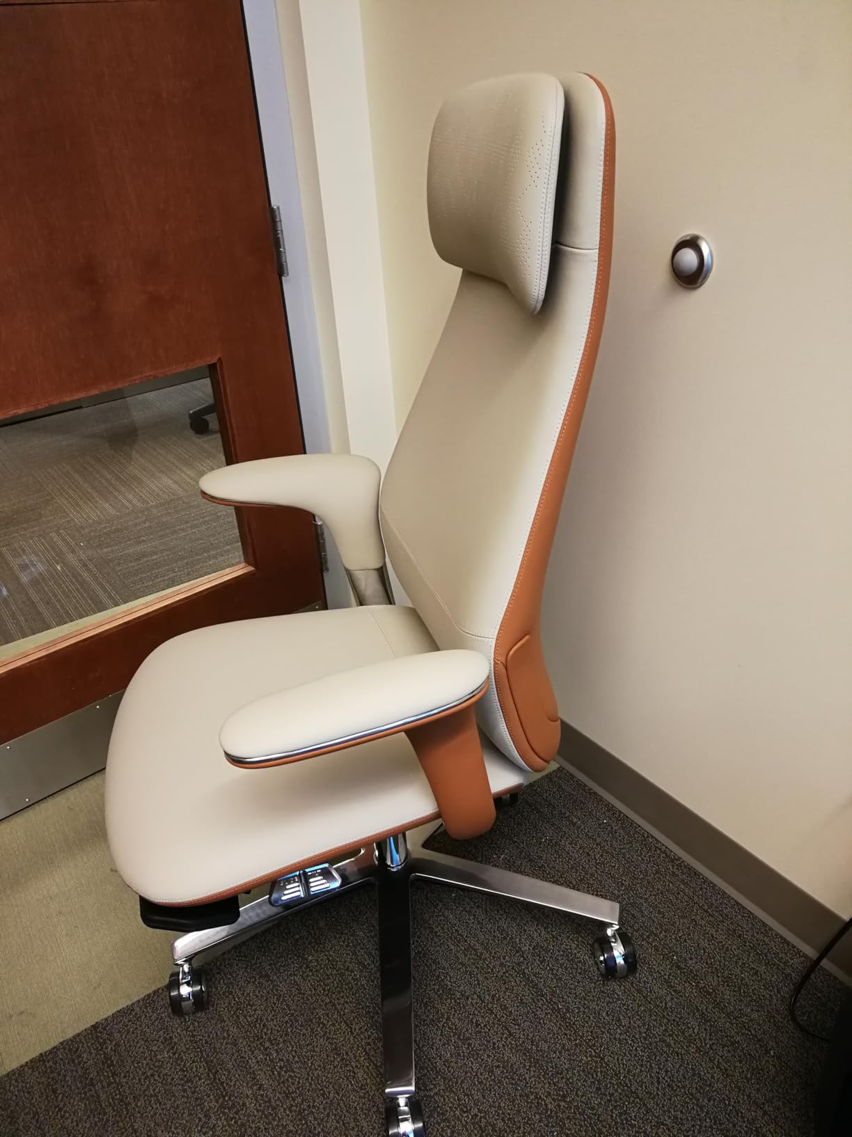 TOMU Executive Office Chair with Foot Rest, Top Grain Genuine Leather Office Chair, Ergonomic High Back Design. Real Leather, Wheels, Aluminum Base. Padded Armrest, Luxury and Comfy customer photo 2