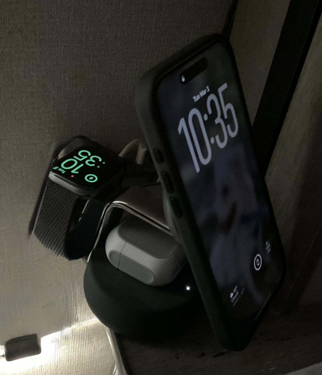 Belkin MagSafe Charger Compatible, 3-in-1 Charging Station, Qi2.2 25W w/Cooling Fan (On/Off Control) Magnetic Wireless Charger for iPhone 17, Apple Watch, AirPods, Pixel 10 (45W Adapter Included) customer photo 1