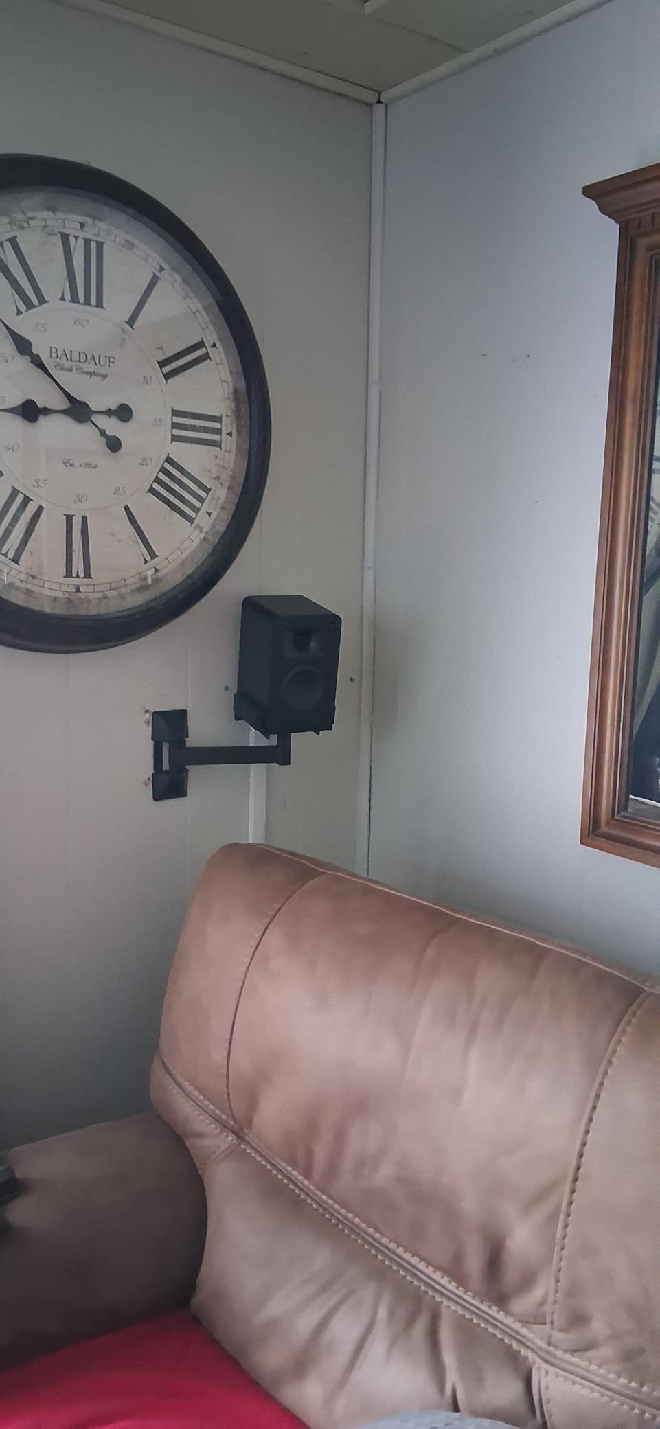 Adjustable Speaker Wall Mounts, 55 lbs Capacity, Dual Speaker Wall Stands for Most Bookshelf Speakers, Fits Speakers with Widths Ranging from 5.1 to 11.2, Black, 1 Pair customer photo 1