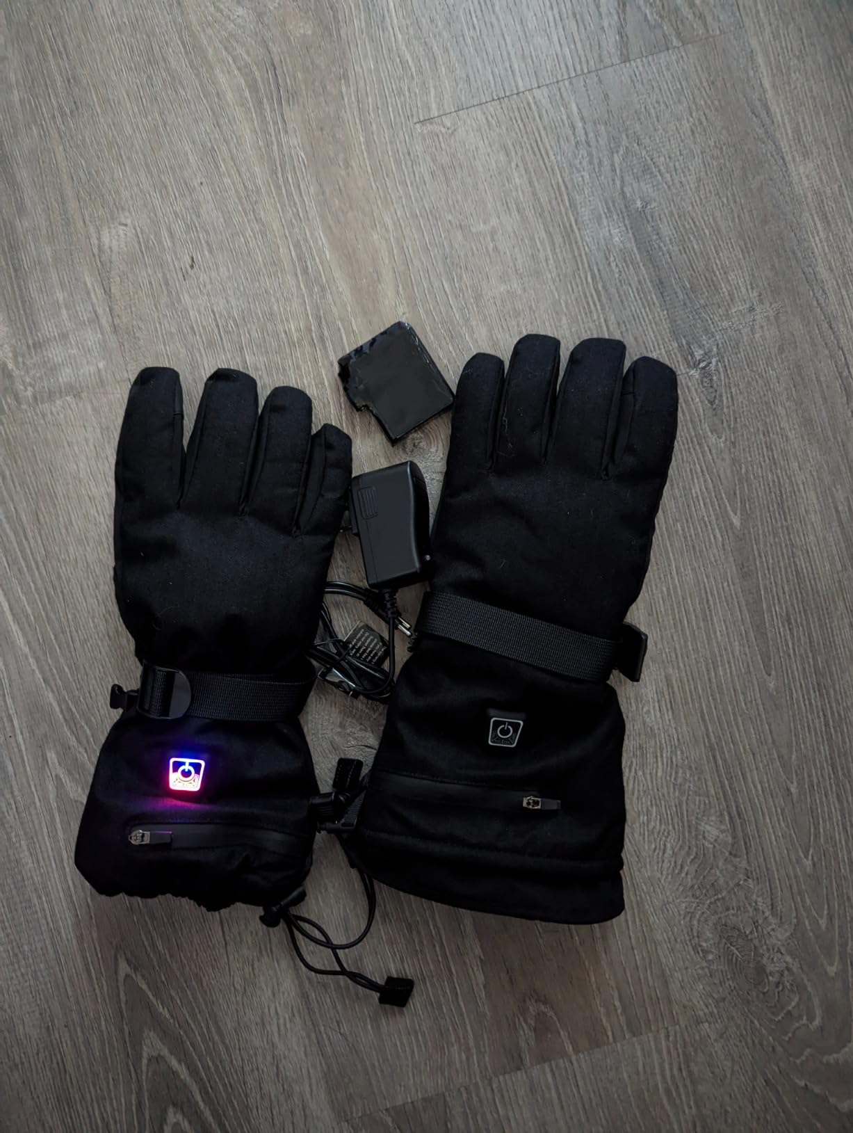 Meoneo Heated Gloves for Men Women - Rechargeable Battery Electric Gloves Waterproof & Double Windproof Winter Gloves for Camping Fishing Ski Hunting Riding Motorcycle Outdoor customer photo 1