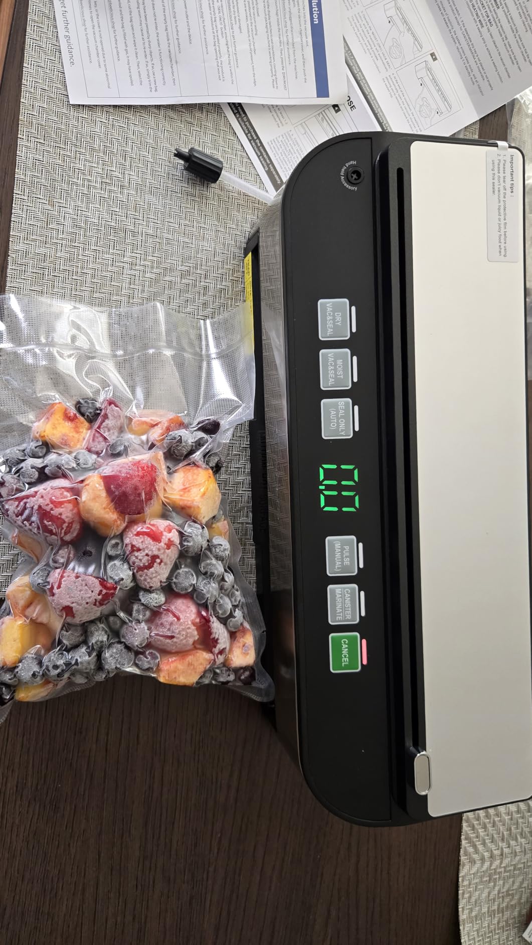 PressFree TRUE-Auto Vacuum Sealer Machine, Beelicious 85KPA Fully Automatic 8-IN-1 Food Sealer with Bags Storage, Build-in Cutter, Moist Mode and Air Suction Hose |Sous Vide | Digital Countdown customer photo 1