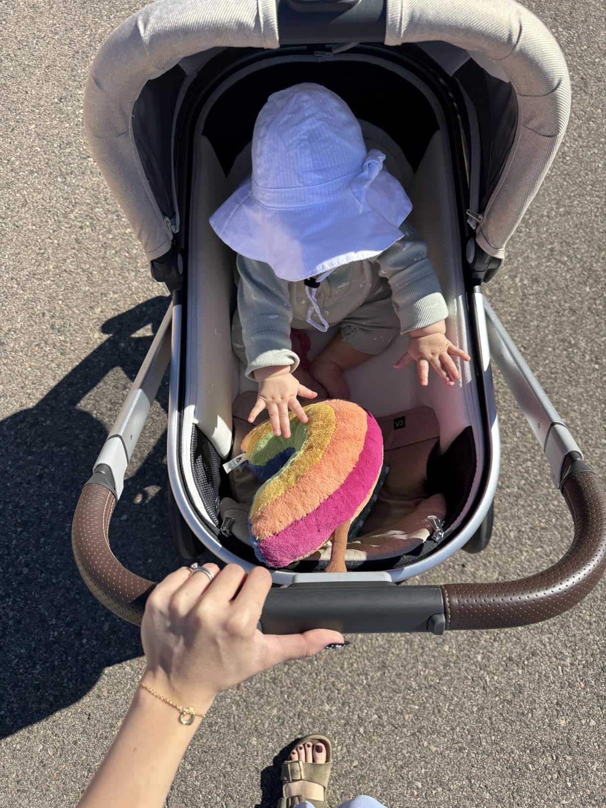 UPPAbaby Vista V3 Convertible Single-to-Double Stroller for Baby & Toddler, 30+ Configurations, Car Seat Compatible, All-Wheel Suspension, XL Basket - Julian (Dusty Blue Mélange/Carbon Frame) customer photo 2