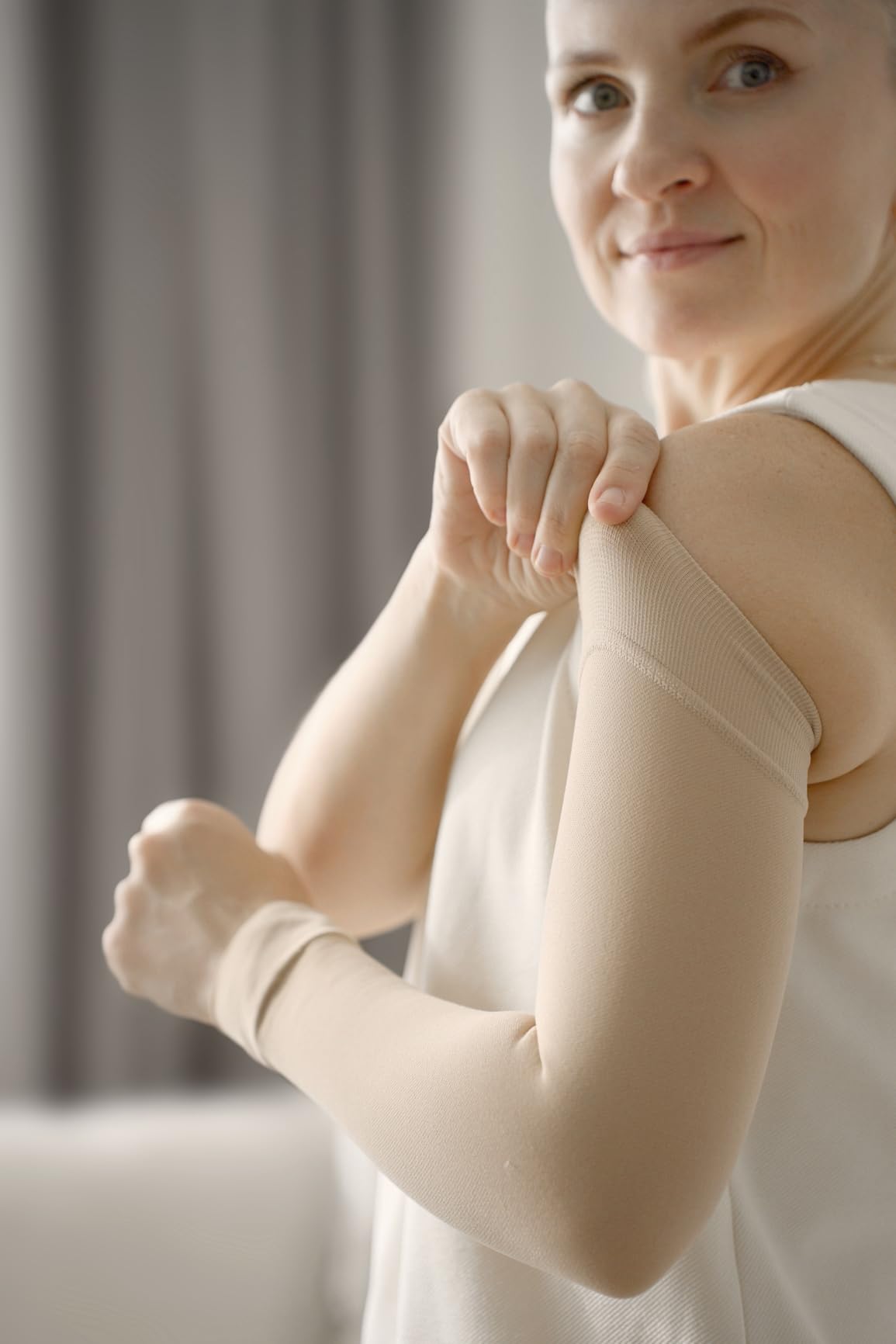 KEMFORD Compression Lymphedema Arm Sleeves for Women - 15-20 mmHg, Silicone Grip, 1 Pair, Beige, S/M - Medical Full Arm Support for Swelling, Circulation & Edema customer photo 2