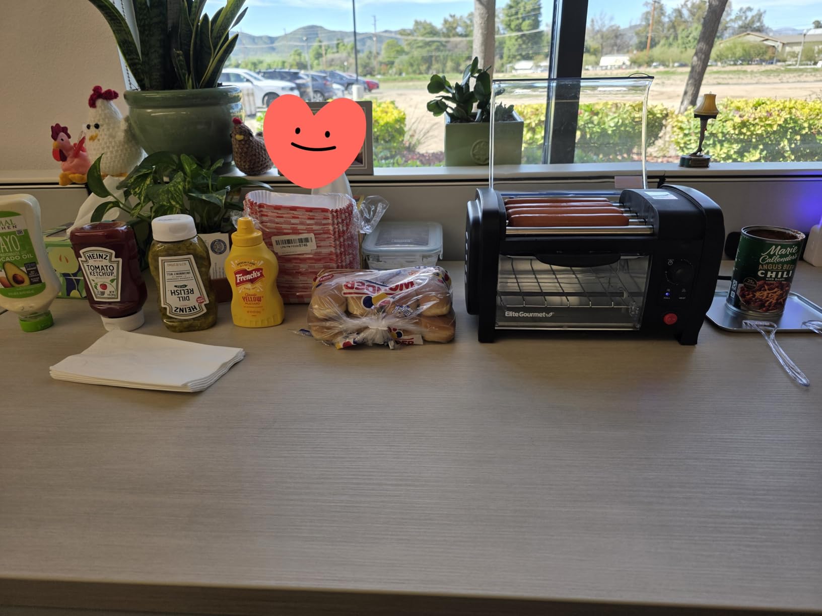 Elite Gourmet EHD-051BX Hot Dog Toaster Oven, 30-Min Timer, Stainless Steel Heat Rollers Bake & Crumb Tray, World Series Baseball, 4 Bun Capacity, Black customer photo 1