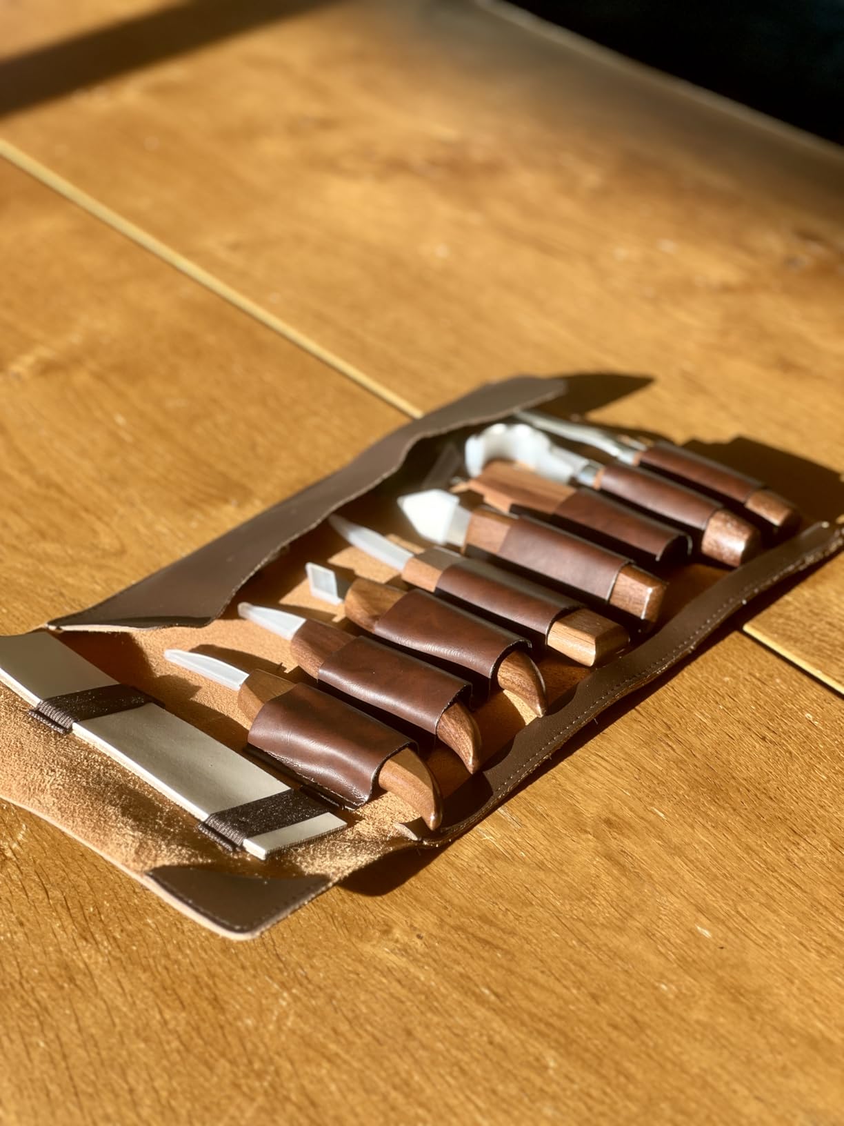 Complete Wood Carving Kit for Beginners - Gift Ready Wood Carving Tools Set | Whittling Kit with 8 Wood Carving Knives, Spoon Carving Tools, Wood Blocks, Gloves, Roll Bag and Sharpening Strop customer photo 1