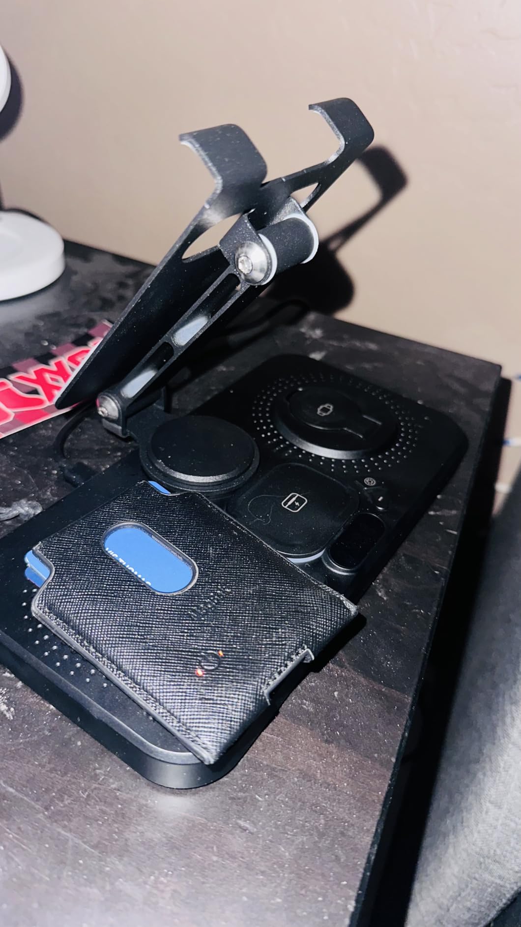 45W 6 in 1 Charging Station for Apple Multiple Devices with Clock & Light, 20W Fast Foldable Wired Charging Stand for iPad/Tab, Wireless Charger Design for MagSafe Charger for iPhone 17/iWatch/Airpods customer photo 2