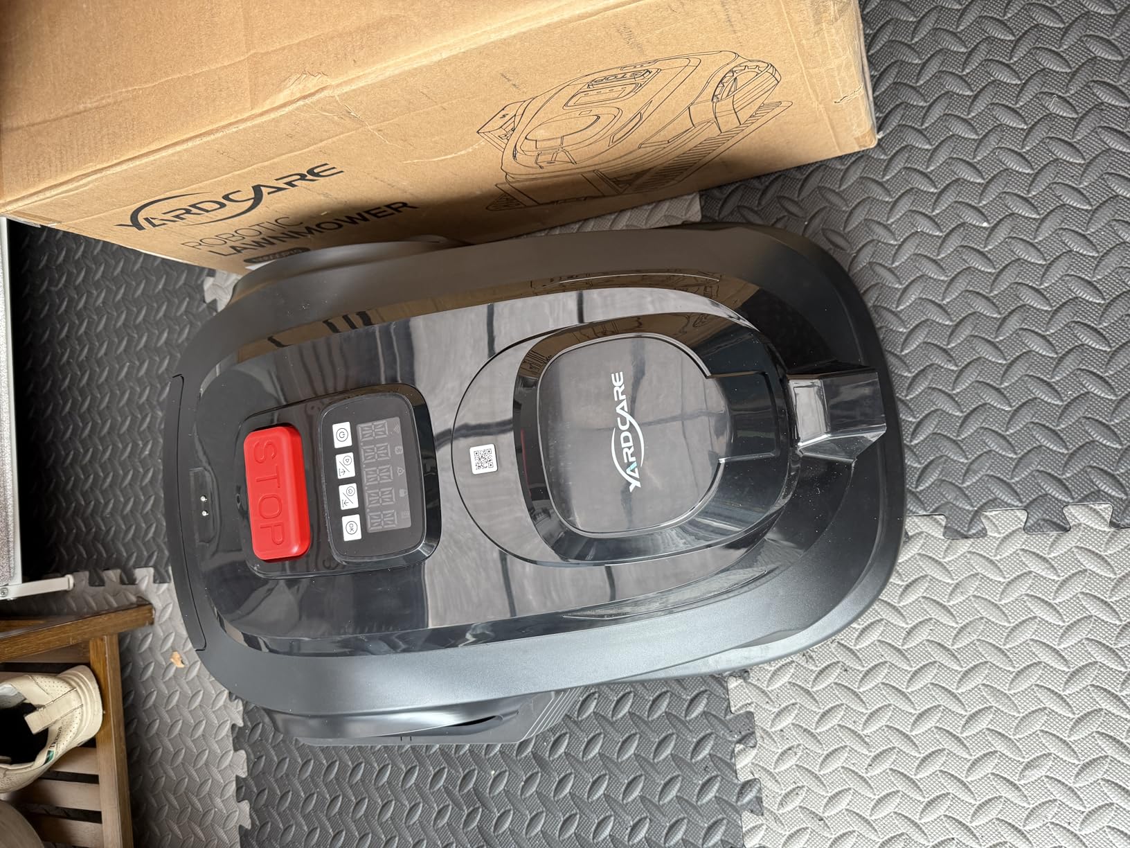 N1600 PRO Wireless Robotic Lawn Mower, RTK & Vision Navigation, Up to 0.4 Acre Coverage, Smart App Control, Multi-Zone Mapping, Systematic Mowing Robot customer photo 2