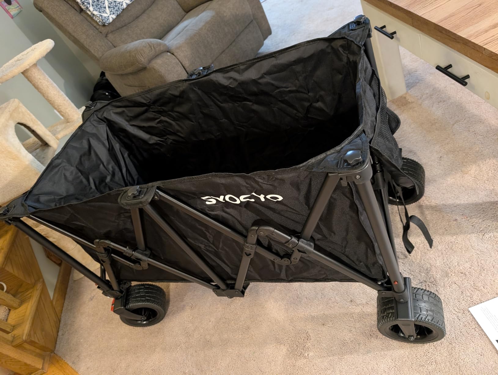 Collapsible Wagon Carts Foldable 570LBS Beach Wagon with Big All-Terrain Wheels Weight Capacity Heavy Duty Utility Carts with Cup Holders for Garden, Camping, Grocery, Sports Black customer photo 1