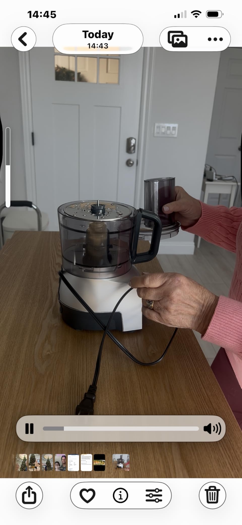 Cuisinart 5-Cup Chop & Shred Food Processor, Silver, FP-5 customer photo 1