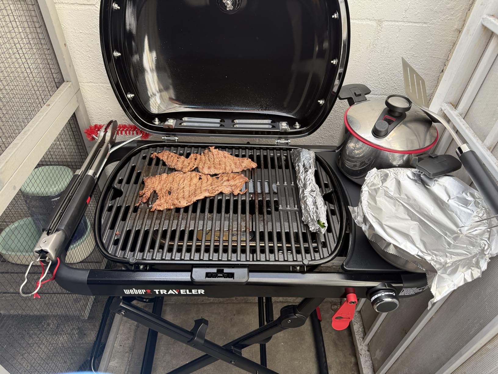 Traveler Compact Portable Gas Grill (Liquid Propane) for Outdoor Cooking - Black, Porcelain-Enameled Lid, Side Table, Folding Portable Grill with Wheels for Camping, Tailgating & Travel customer photo 1