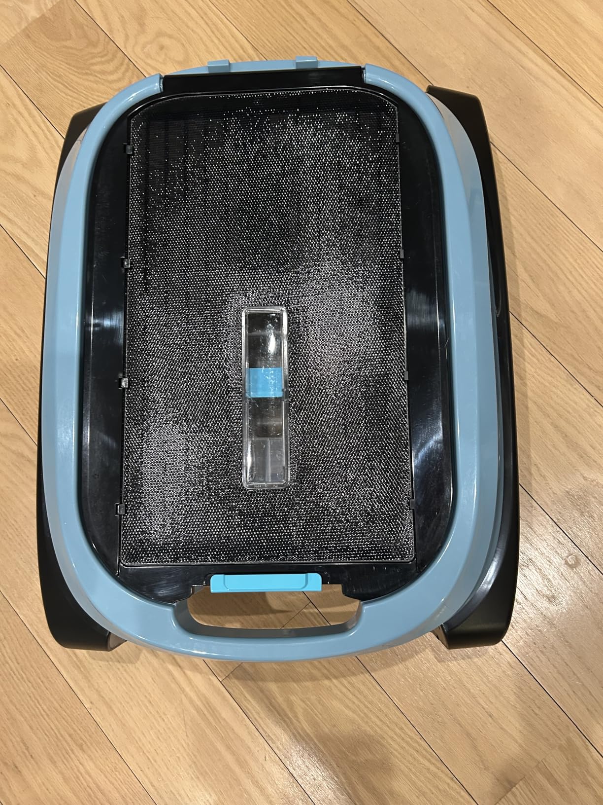 (2026 New) TALOSBO Pleco SK01 Solar Powered Robotic Pool Surface Skimmer with APP Support, Obstacle Avoidance, 7L Filter Basket, Dual Charging Modes for 24/7 Cleaning, Black customer photo 1