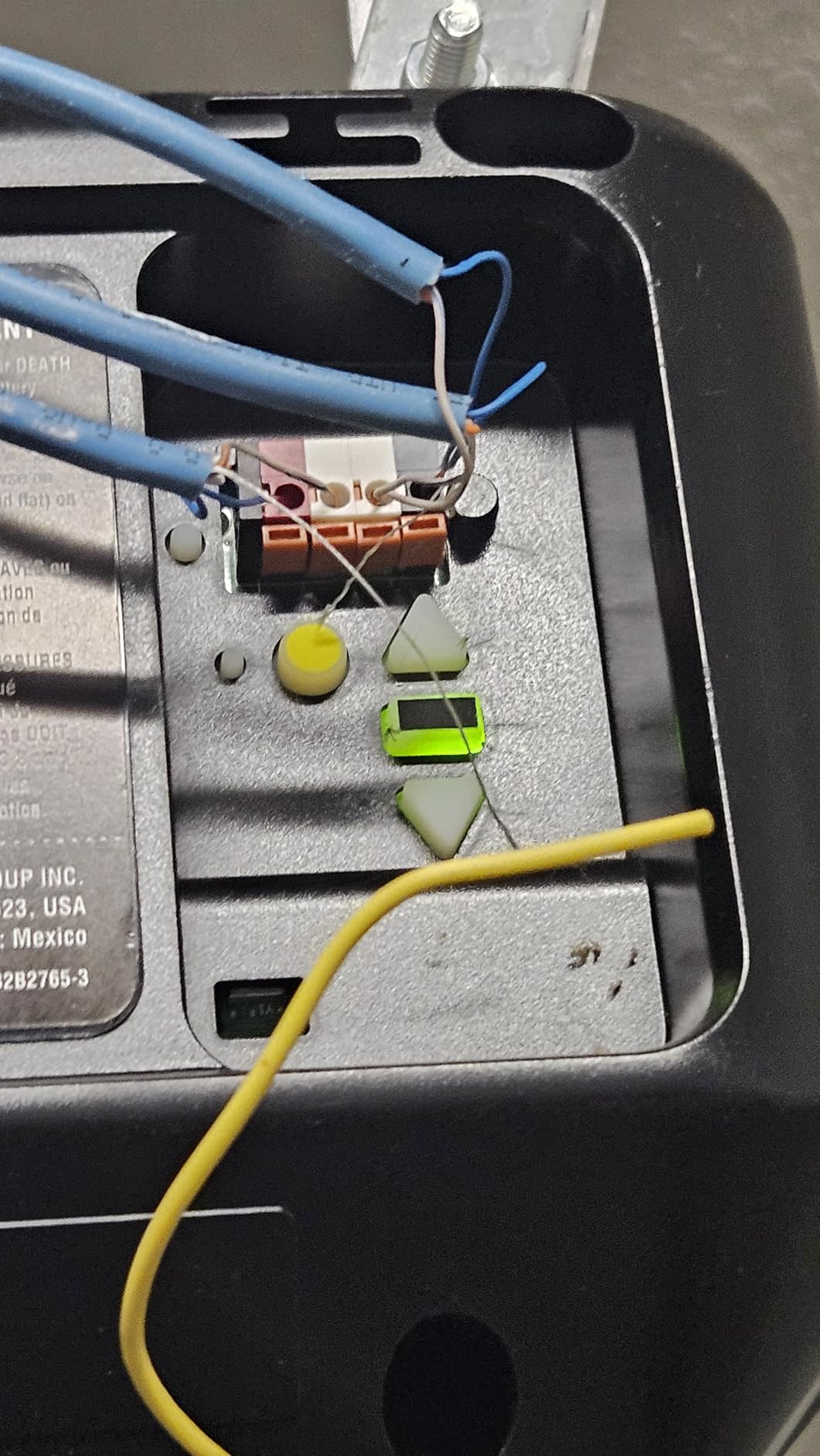 Chamberlain 3/4 HP Chain Drive Smart Garage Door Opener with Fixed Camera, Battery Backup, 2-Bulb Lighting, and myQ Connectivity customer photo 1