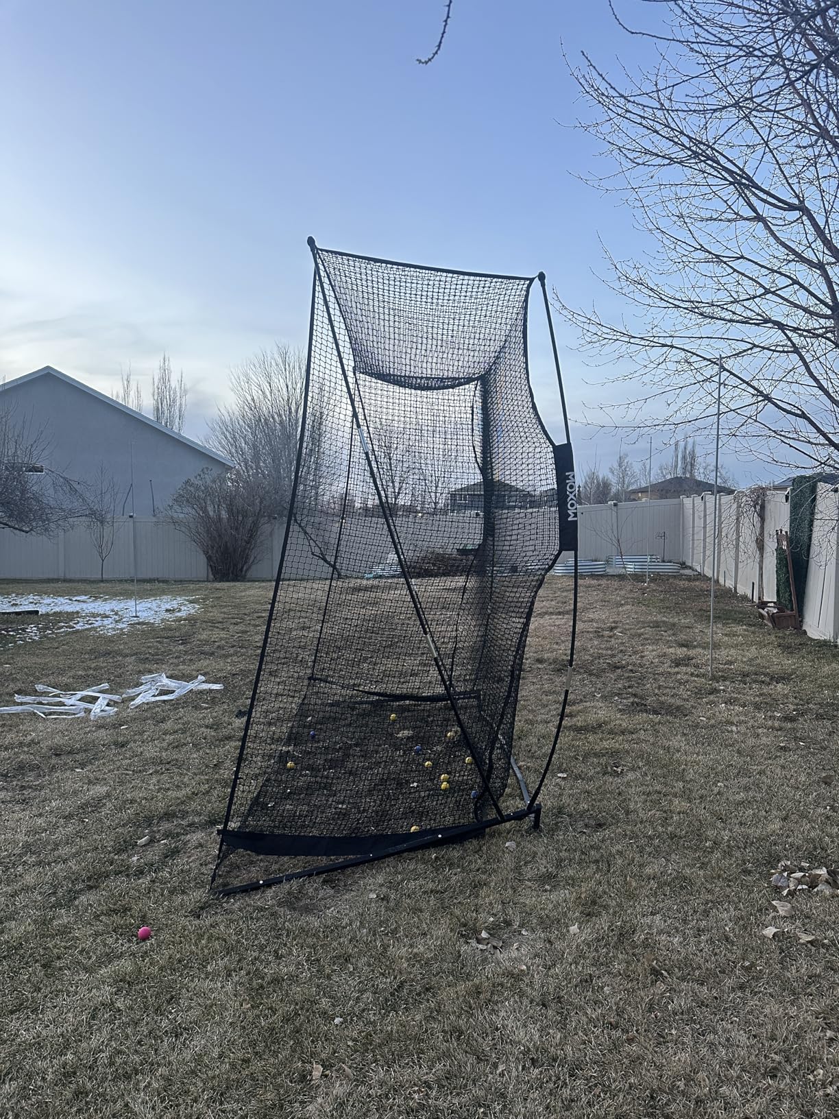 MOXOW 10 x 8 ft Golf Cage Practice Hitting Net with HD Simulator Screen - High-Impact Screen and Safety Structure Design for Indoor & Outdoor Golf Training customer photo 2