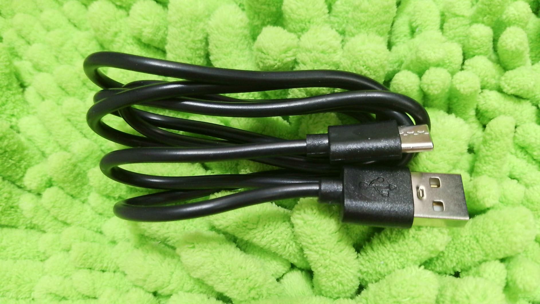 Magnetic Phone Cooler with Battery,Rechargeable Wireless Cooling Fan for iPhone/iPad,Phone Cooling Case Radiator Heatsink with RGB LED for iPhone MagSafe Series/Samsung/Android customer photo 2