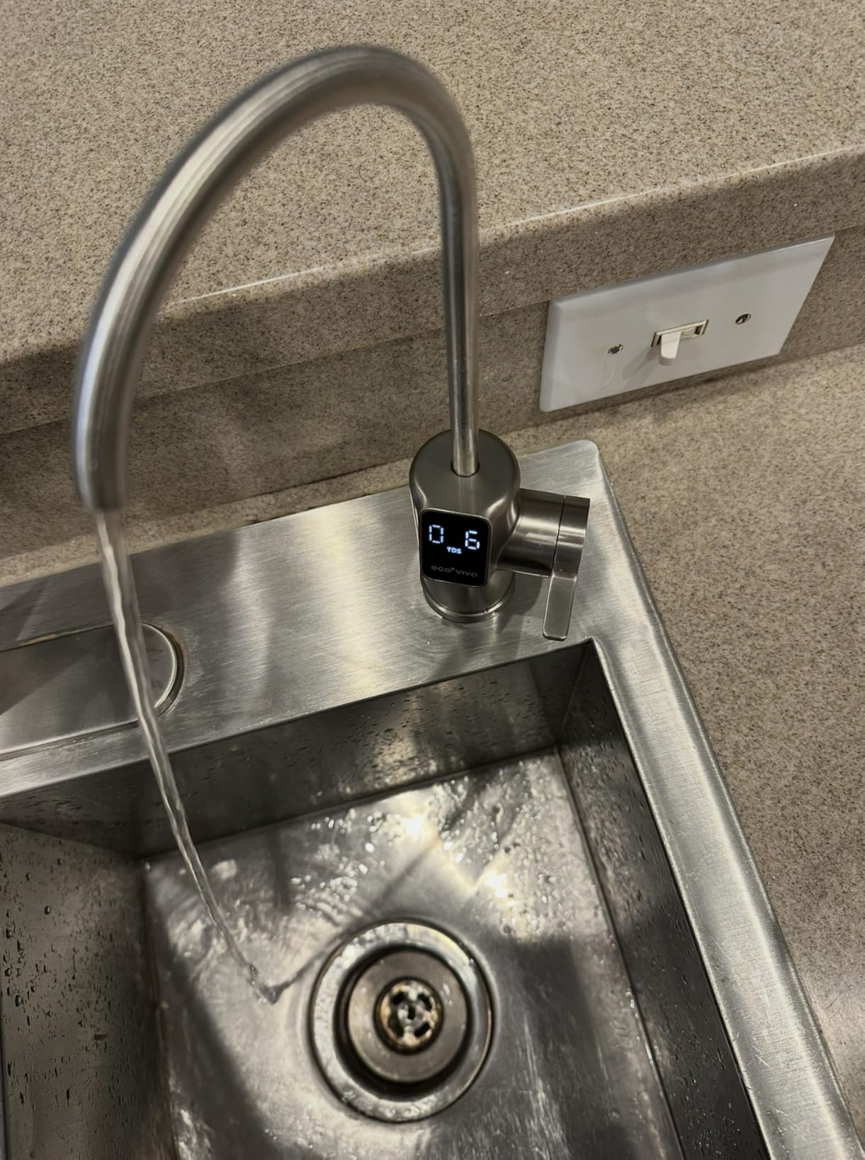 E6 600GPD Compact Reverse Osmosis System, 9 Stage Tankless RO System Under Sink Water Filter, Easy to Install, 600 GPD Fast Flow, High Pure to Drain, RO Filtration Water Purification customer photo 1