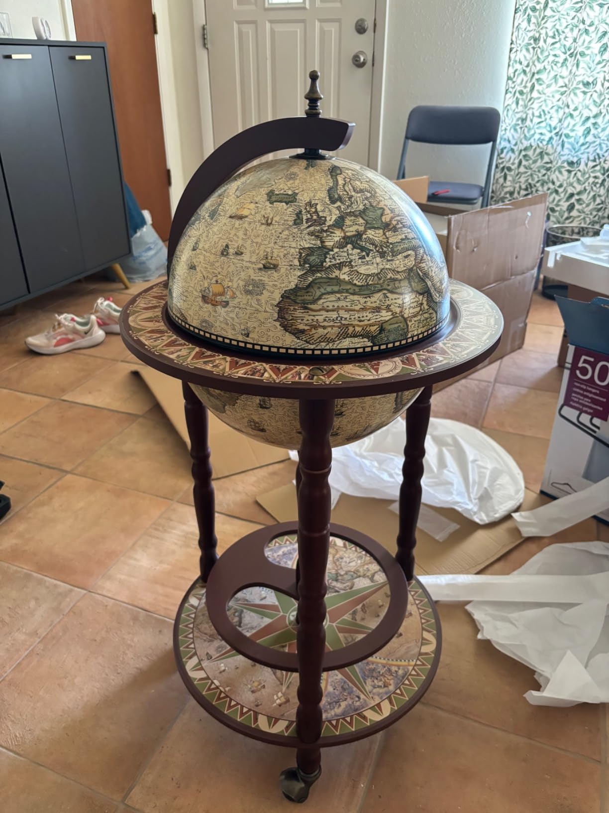 LDAILY 17.5'' Wood Globe Bar, 16th Century Italian Replica Vintage Bar Cart with Wheels, Wine Cabinet with Liquor Storage, Bottom Shelf & Old World Map, Round Bar Cart for Home (Retro Brown) customer photo 1