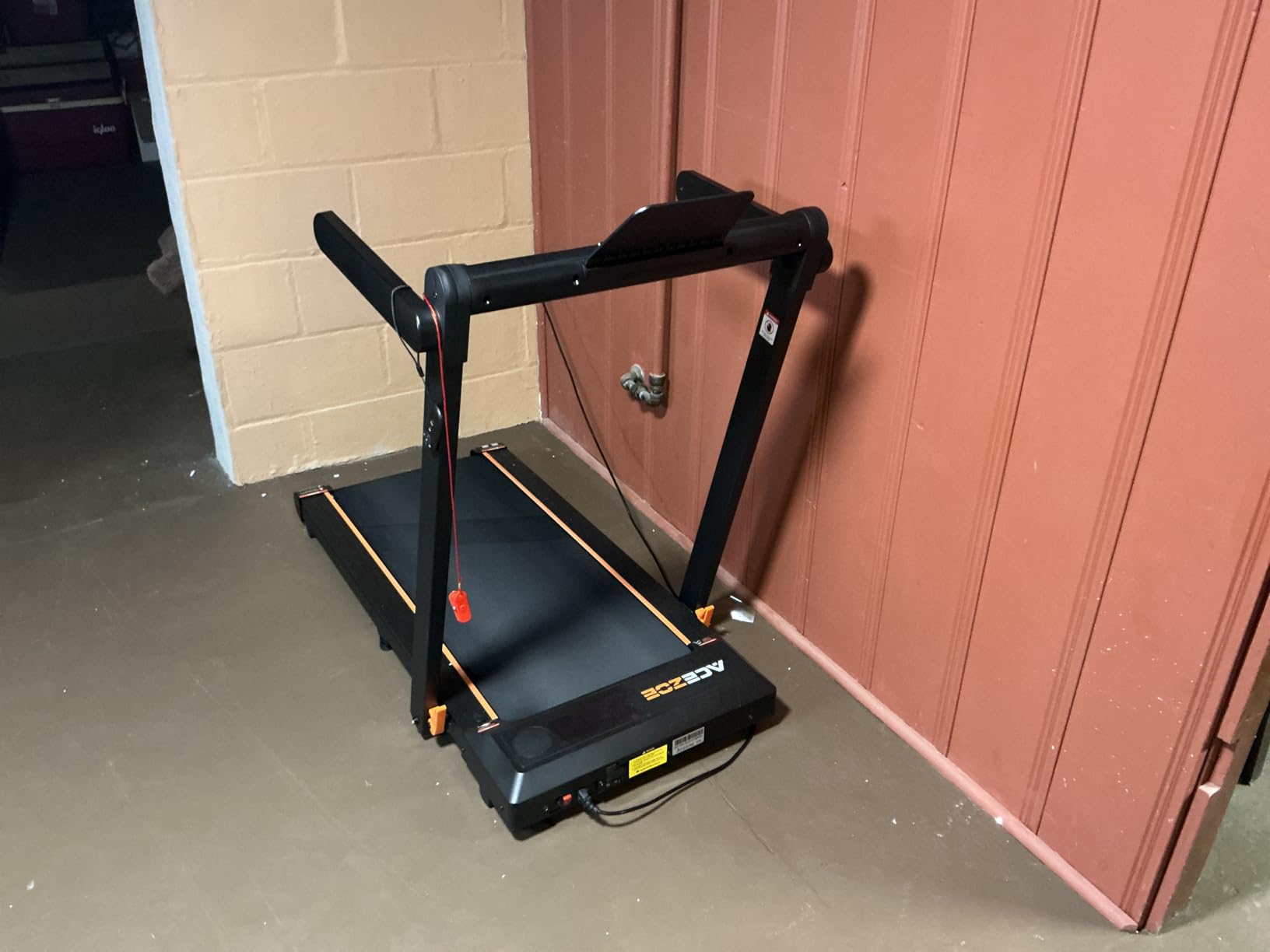 Foldable Treadmill with 0-15% Incline and Handle Bar, 3.0HP Treadmills for Home, Under Desk Treadmill with 300LBS Capacity, Walking Pad with Speaker, APP/Remote Control customer photo 1