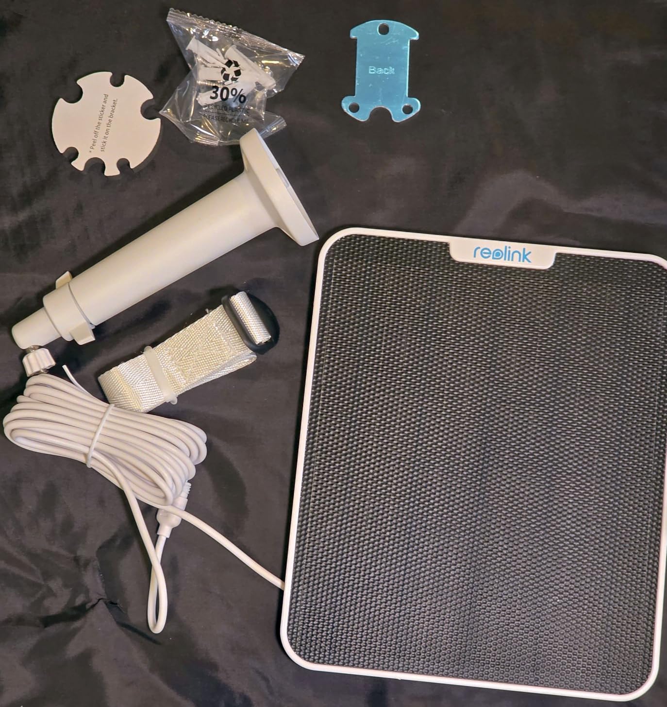 REOLINK Argus Track 4K Dual-Lens Solar Security Camera Wireless Outdoor/Indoor with 6W Solar Panel, Auto Zoom Tracking, 2.4/5GHz WiFi, Color Night Vision, No Subscriptions, Home Hub Compatible customer photo 2