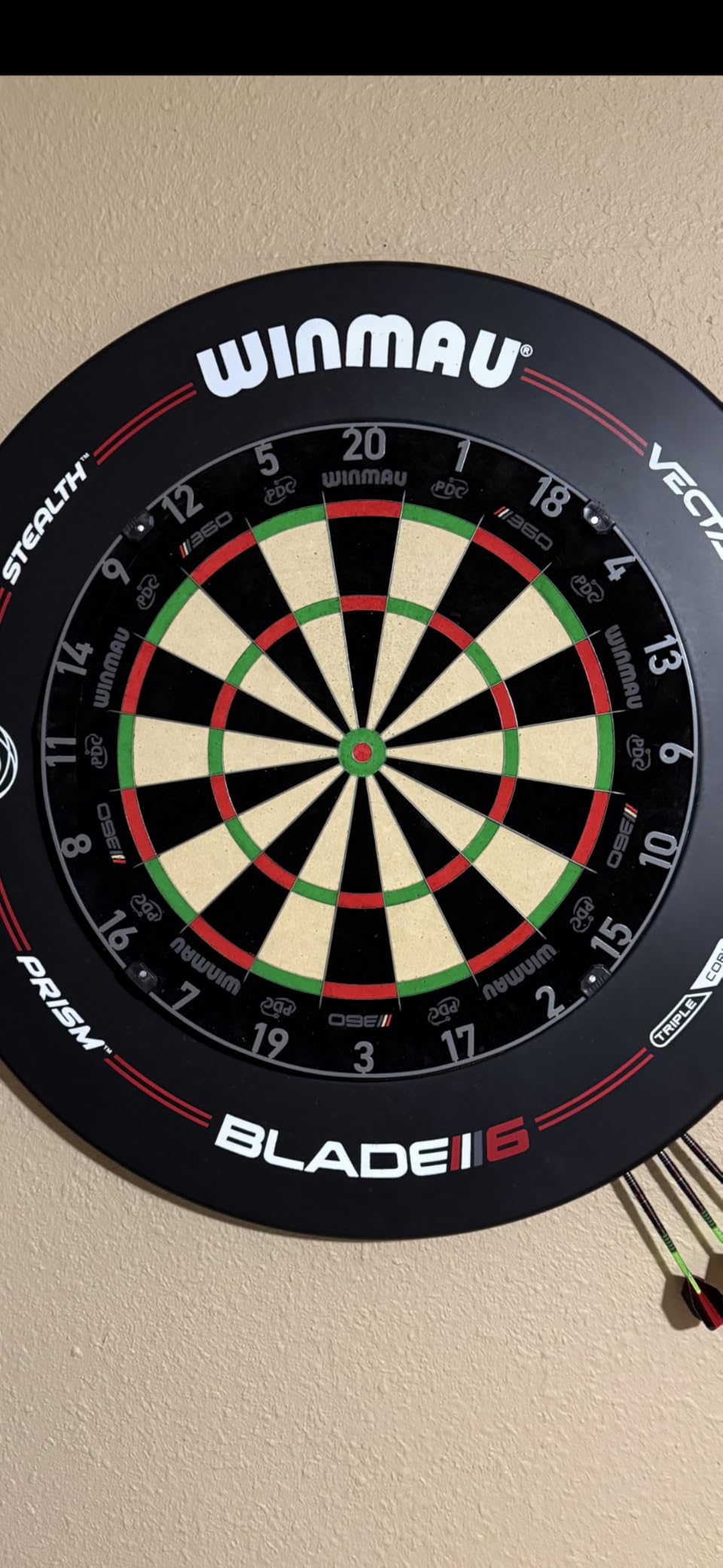 Winmau Blade 6 Triple Core & Blade 360 Series Dartboards - Professional PDC Tournament Dart Board, Ultra-Thin Wire System, High-Density Sisal Construction customer photo 1