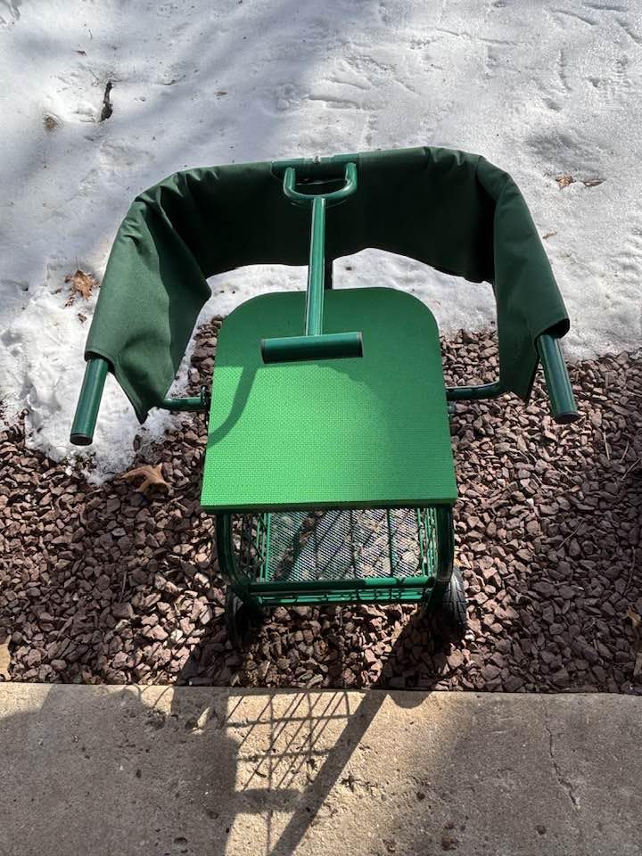 Suntee Garden Seat with Wheels, Rolling Gardening Stool with 360° Swivel Seat & Backrest,Tool Storage Basket & Back Tool Pouch, Adjustable Handle, Outdoor Gardening Scooter, Garden Cart for Seniors customer photo 2