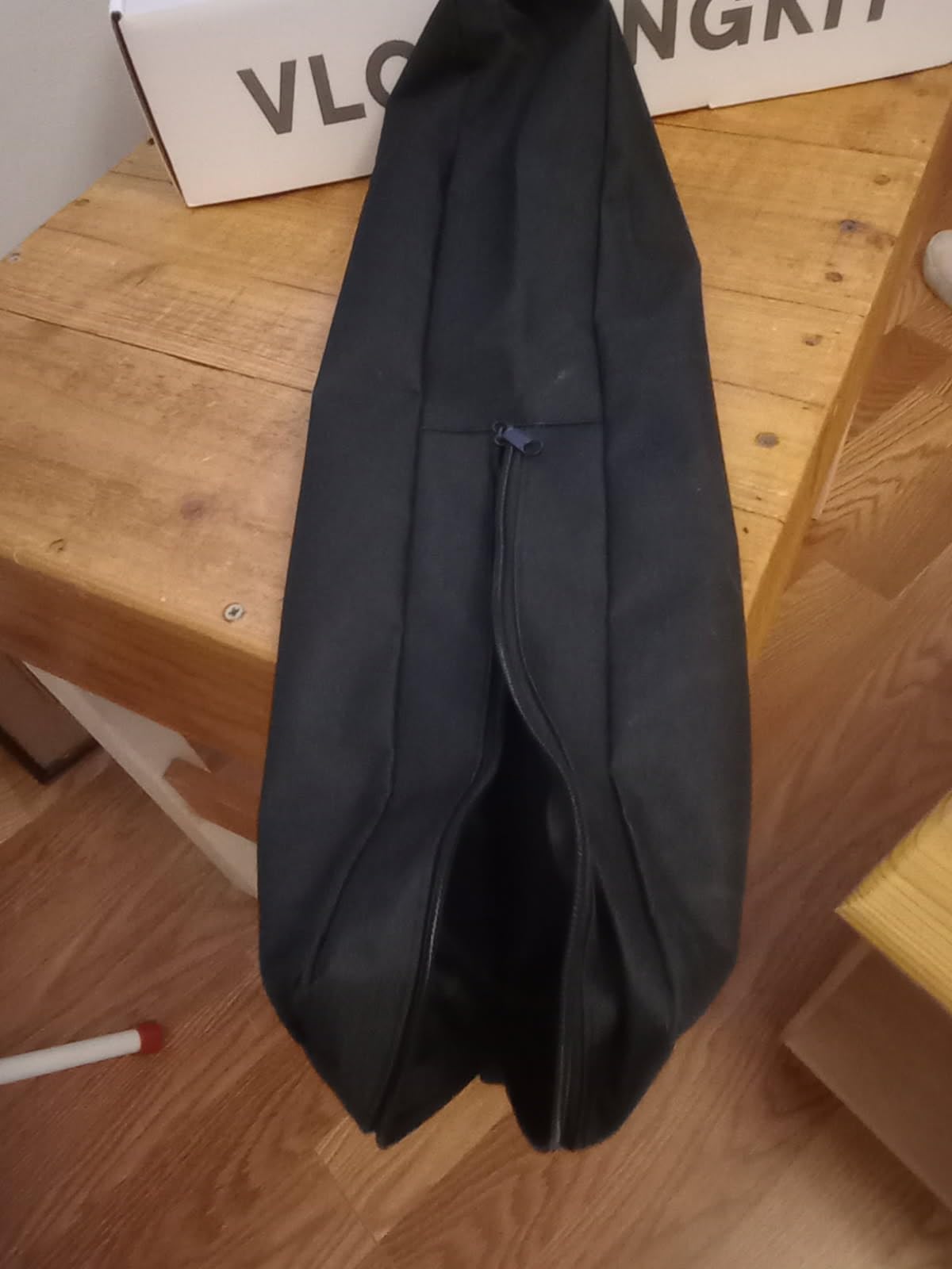 Vlogging Kit with Wireless Lavalier Microphone for iPhone, Android, YouTube Starter Kit Content Creator Equipment with 60