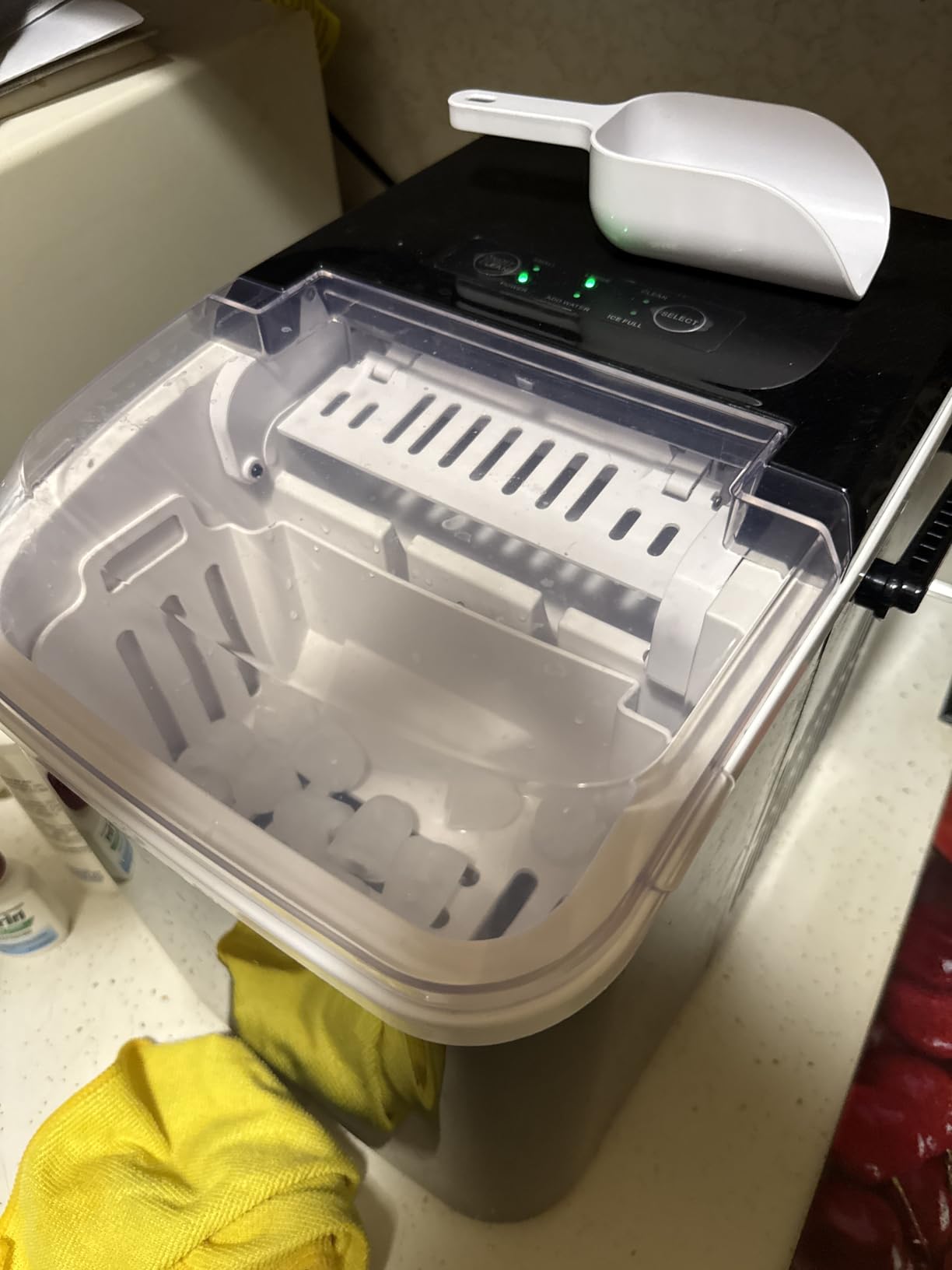 OLIXIS Ice Maker Machine with Handle, 26lbs in 24Hrs, 9 Ice Cubes in 6 Mins, Auto-Cleaning Portable Ice Maker with Basket and Scoop, Countertop Ice Maker for Home/Kitchen/Camping/RV, Sleek Black customer photo 1