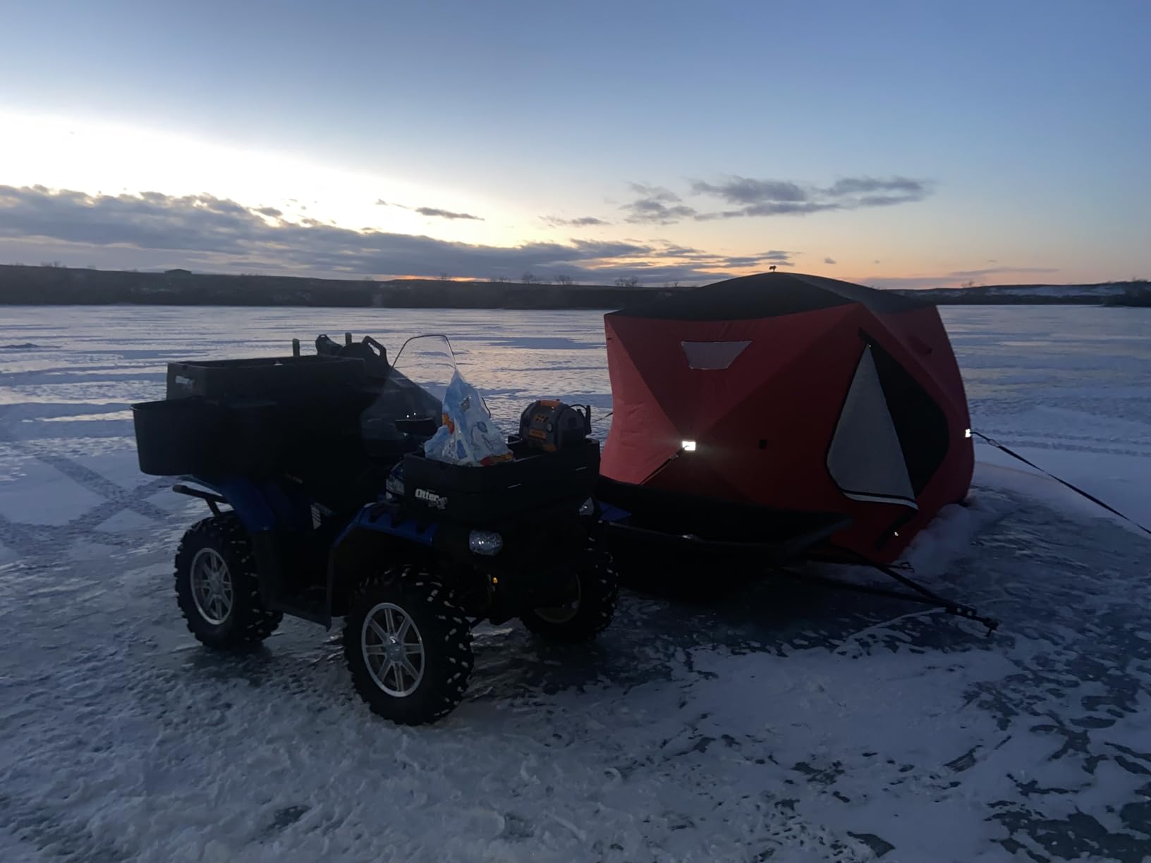 Albott Insulated Pop-Up Ice Fishing Tent, 70/122/177 Sq.Ft Fishable Area, 4-10 Person Ice Shanty with 3-Layer Oxford Fabric, Waterproof Cover, Chimney Vent, Anchors & Ropes customer photo 2