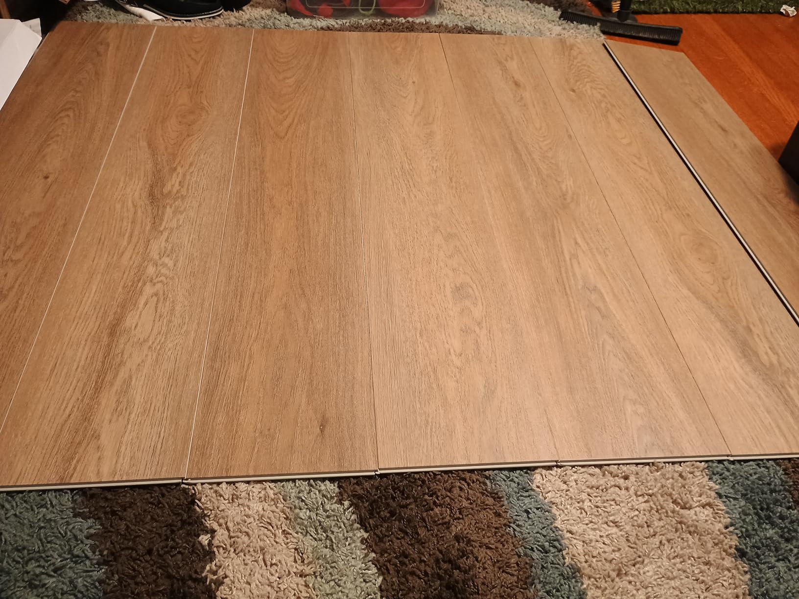 Allure Gingermisu Maple 22mil Luxury Vinyl Plank Flooring, Click and Lock Installation, 9