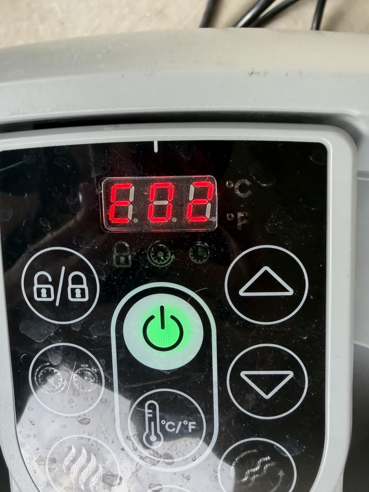 Coleman Miami 2 to 4 Person Inflatable Hot Tub, Round Energy-Efficient Portable Outdoor Spa with 120 AirJets, 71