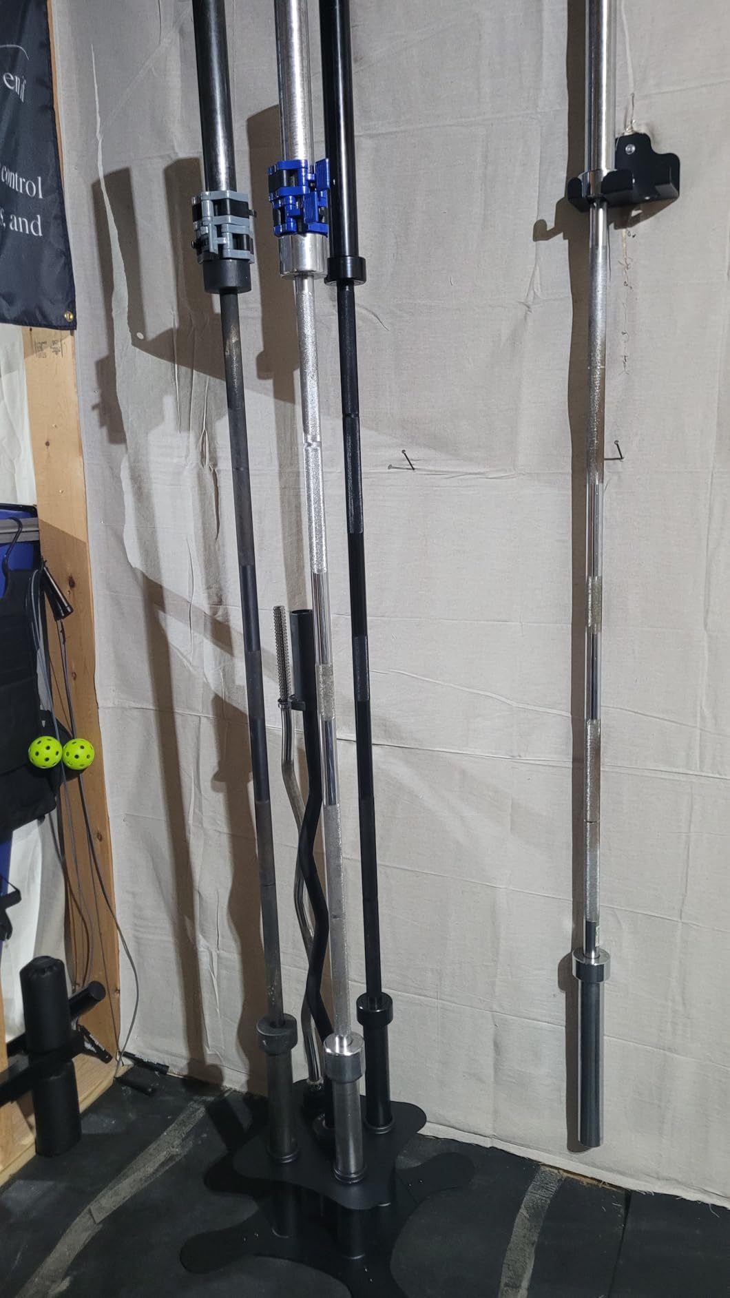 Vertical Barbell Storage Rack, 5-Bar Barbell Holder Floor Stand | 2-Inch Olympic/Curl Bar Compatible, with Protective Sleeve Inserts, Organizer for Home & Garage Gym customer photo 2